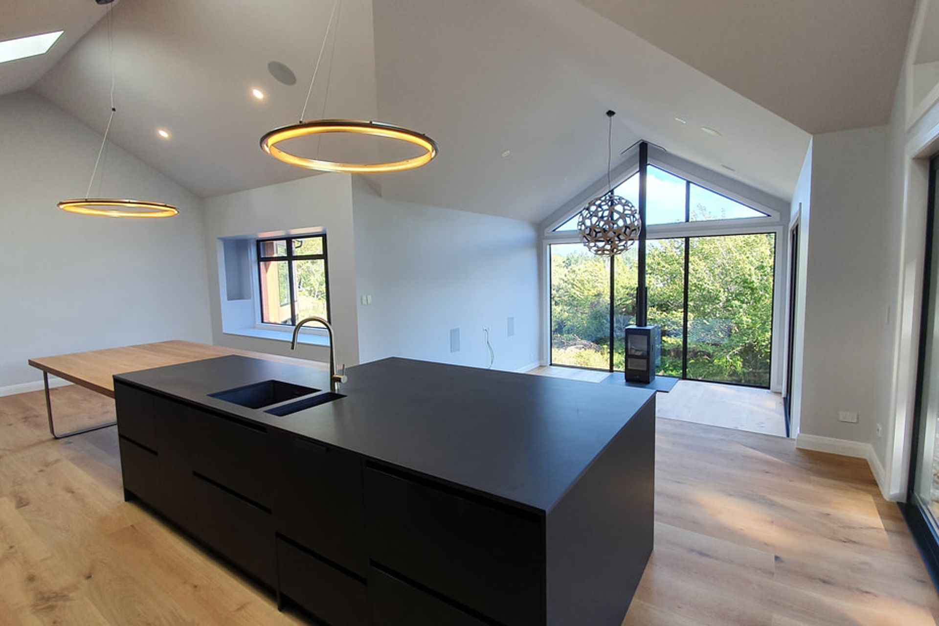 Twin Oaks Dr