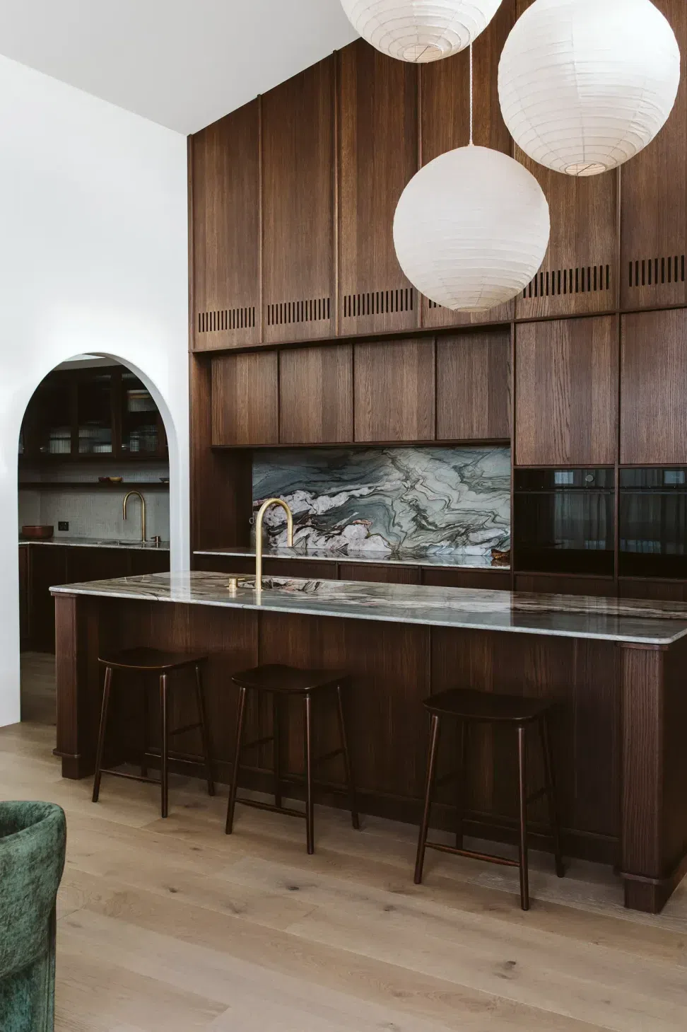 68d3212afef9d17d80d0dd00Project-Rangitahi-Allegro-Brushed-European-Oak-Veneer-3-p-1600.webp