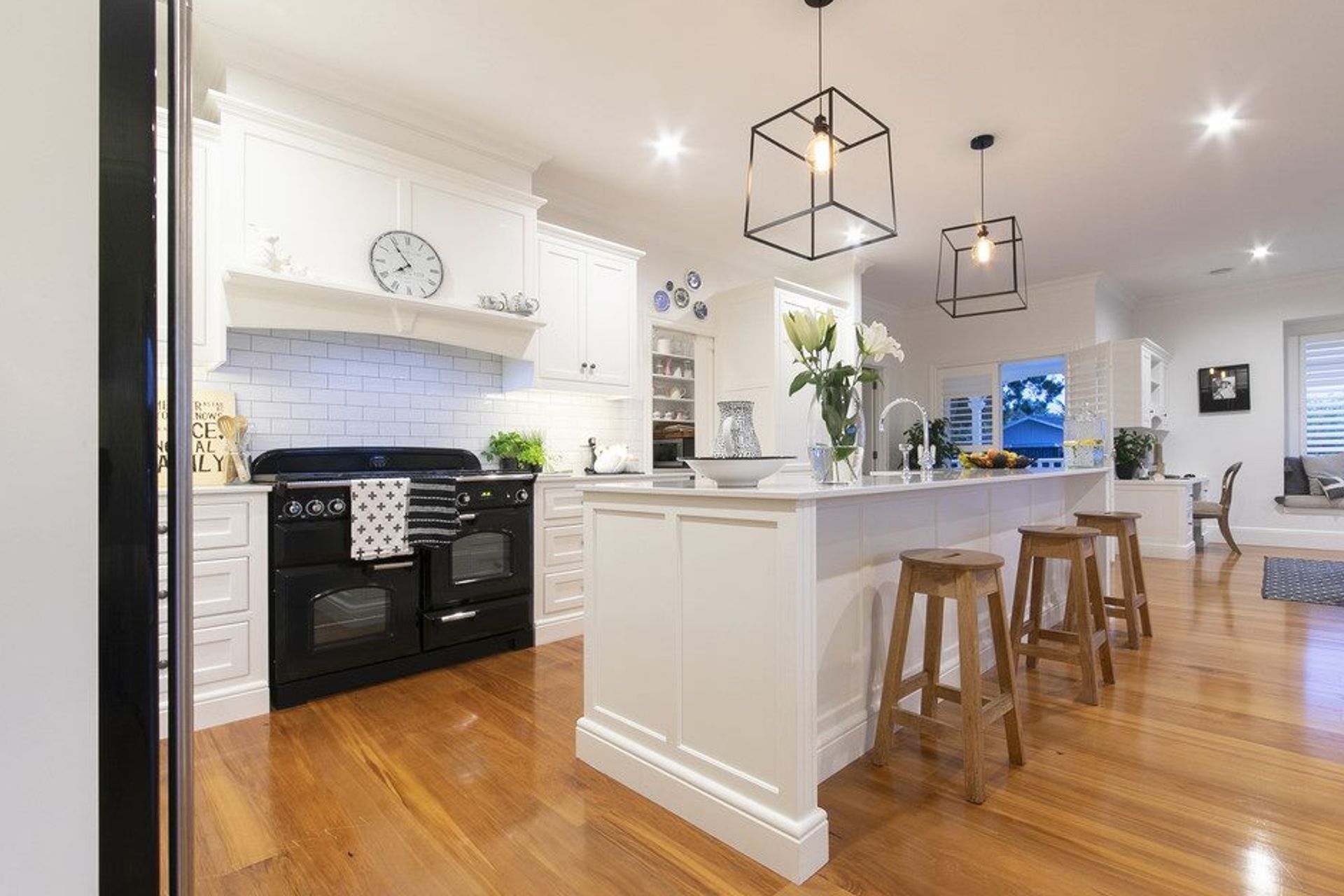 Riverhead Villa