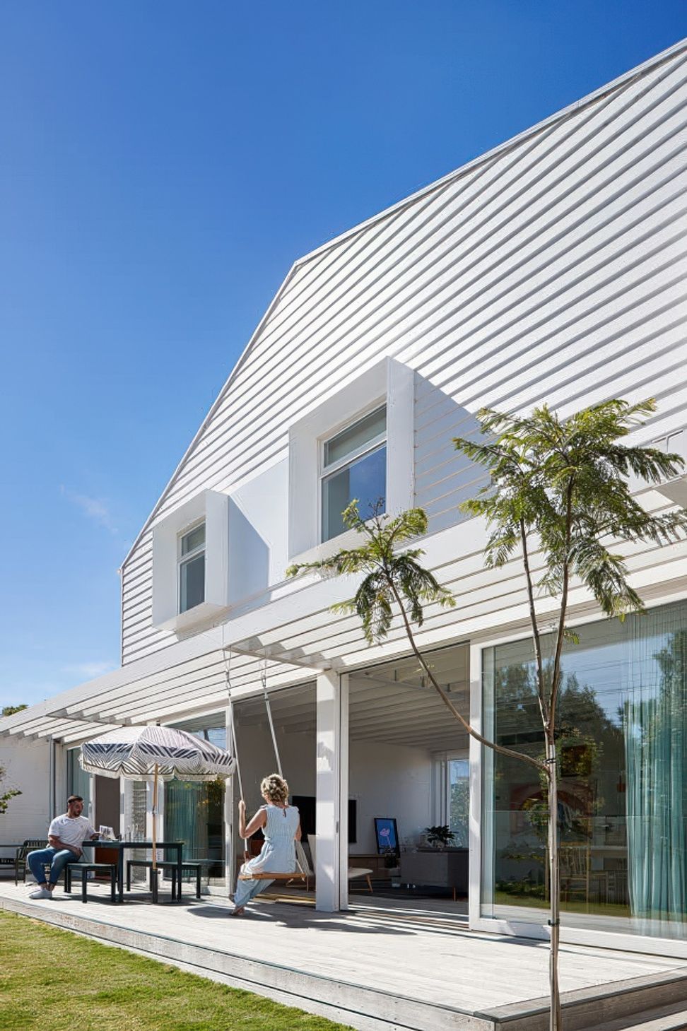 Bower-Brighton-White-House-2-Exterior-high-fidelity-v2-13x.jpeg