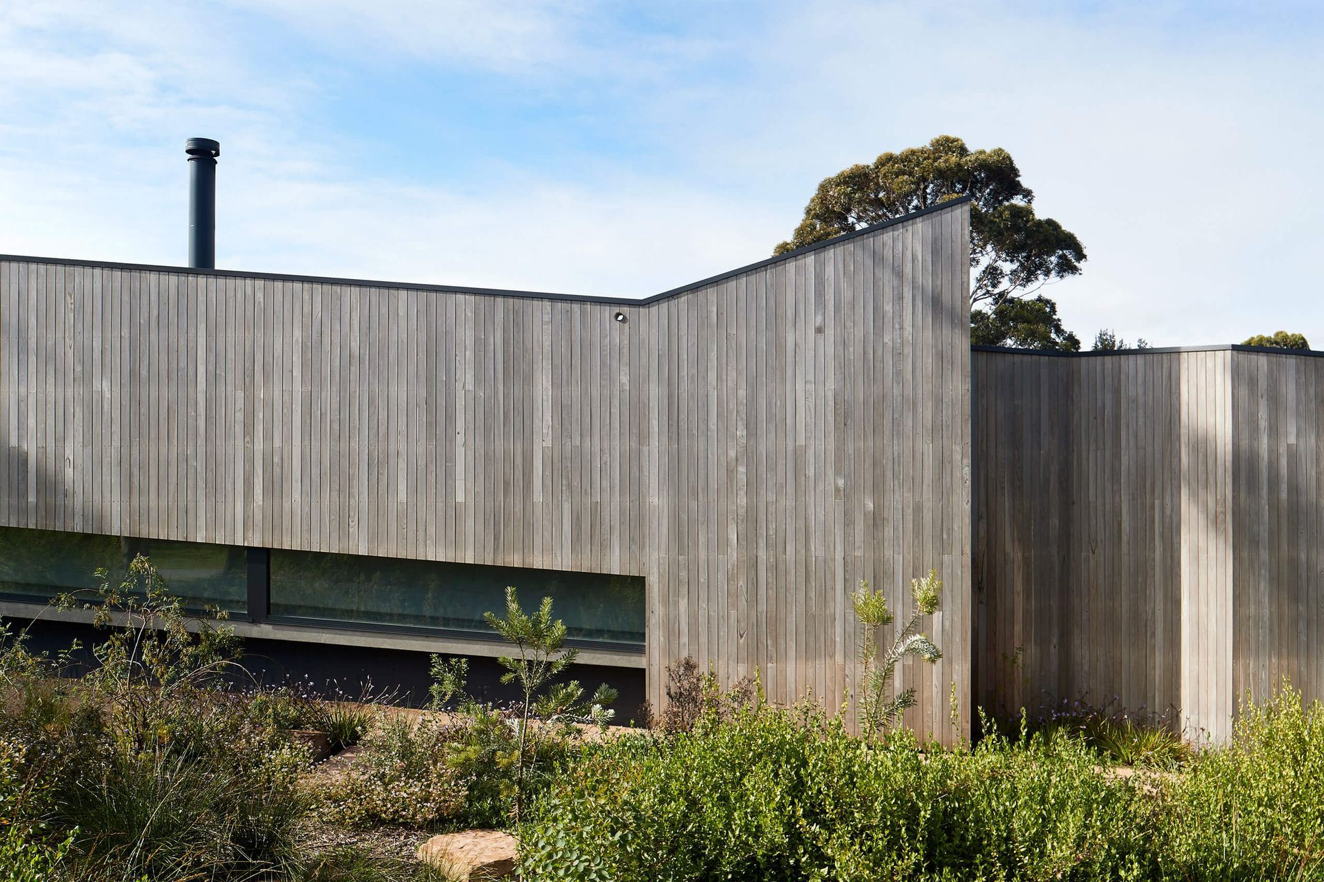 BowerCoastalCourt21Exterior.jpg