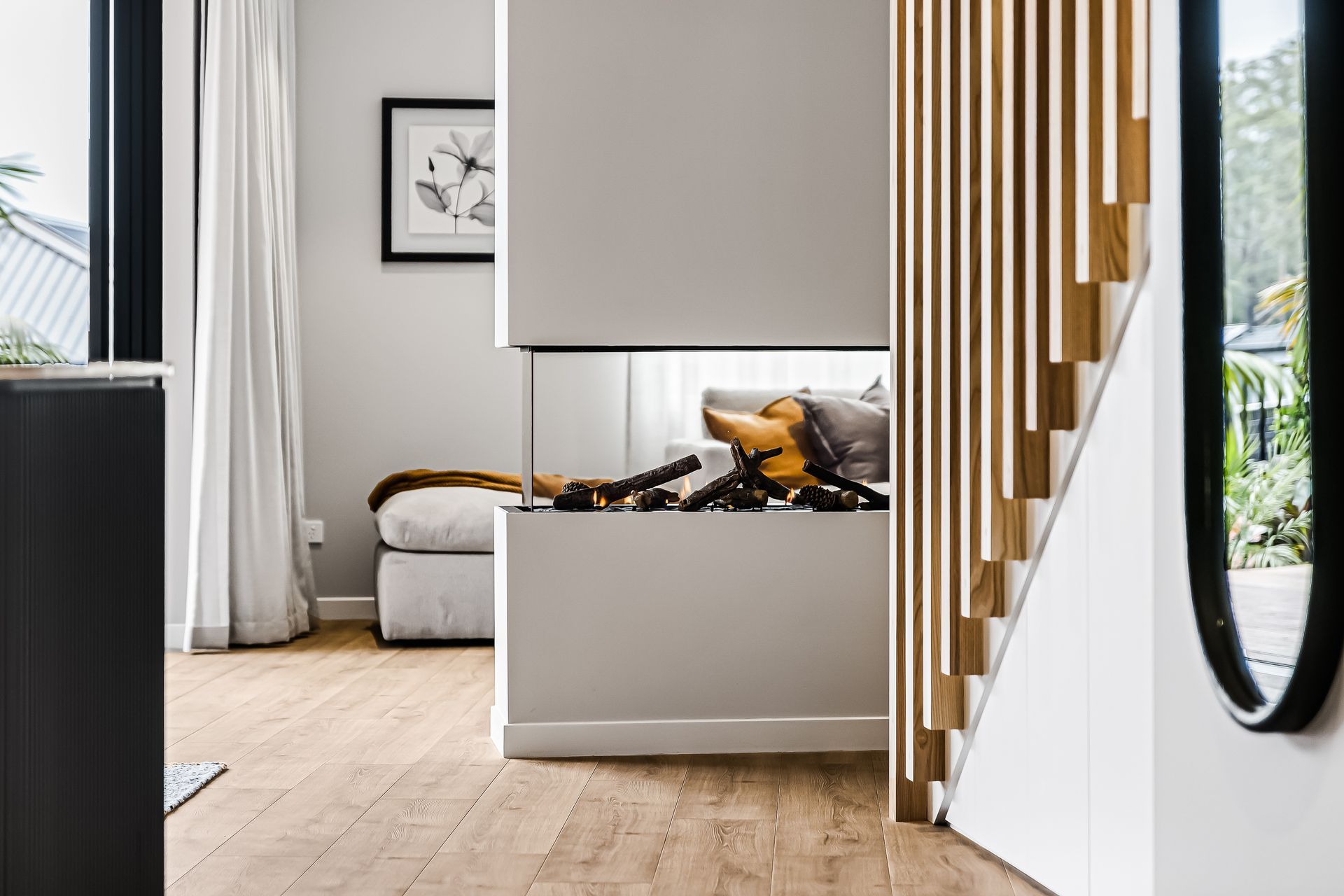 LL25003House-of-illusions-Maddren-063.jpg