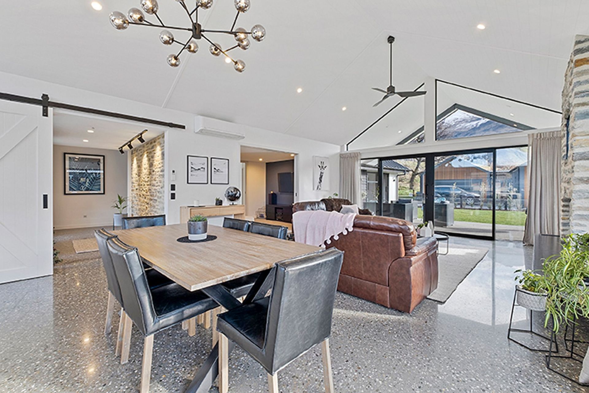 Meadowstone House
