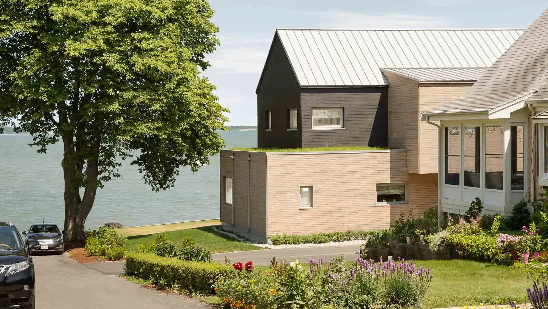 Quincy Bay Residence banner