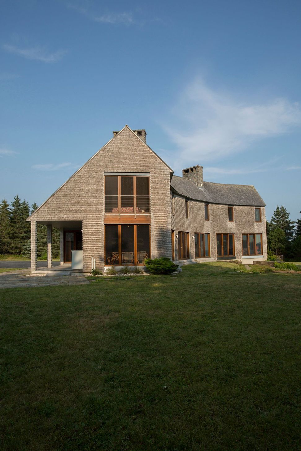ShoshannahWhite-ToneeHarbertElliottArchitectsHouseonDeepCove04.jpg