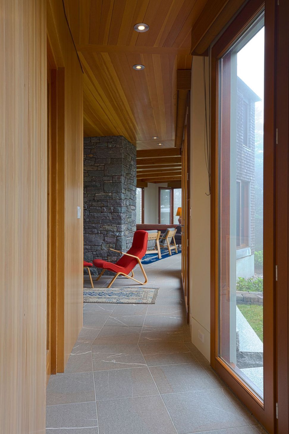 ShoshannahWhite-ToneeHarbertElliottArchitectsHouseonDeepCove09.JPG