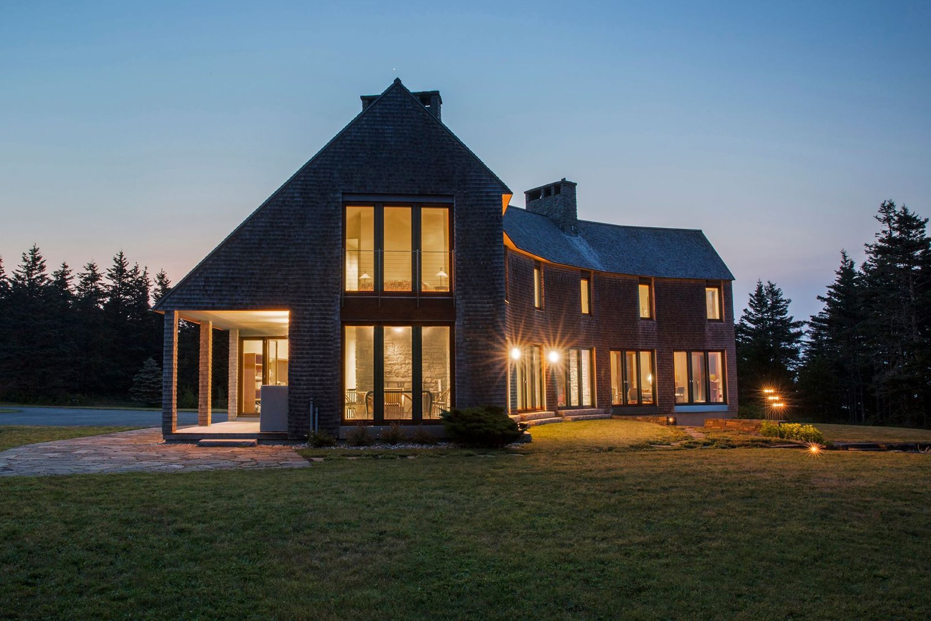 ShoshannahWhite-ToneeHarbertElliottArchitectsHouseonDeepCove15.jpg