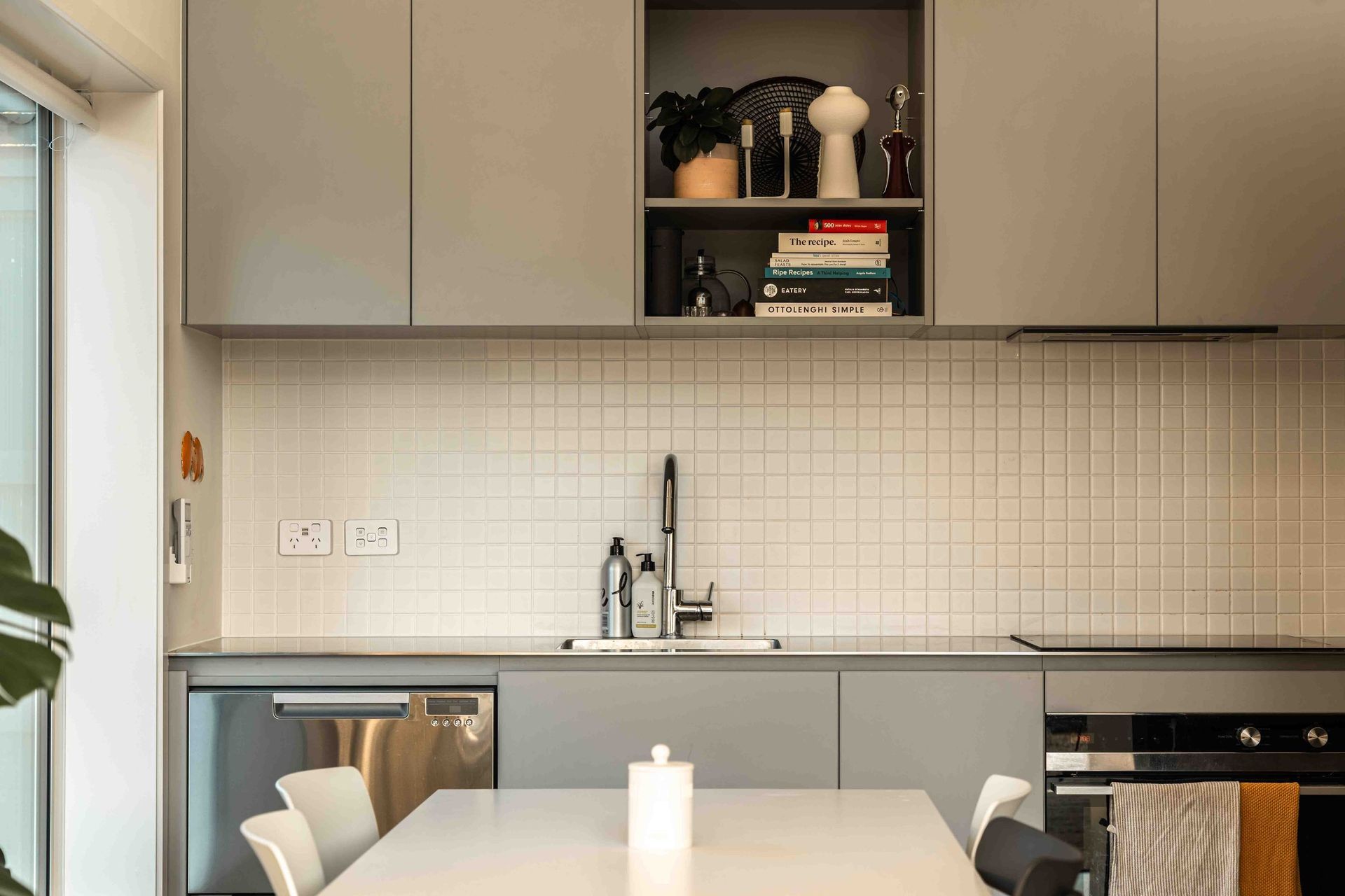 ThePaperHouseZeBuildDSC00475.jpg