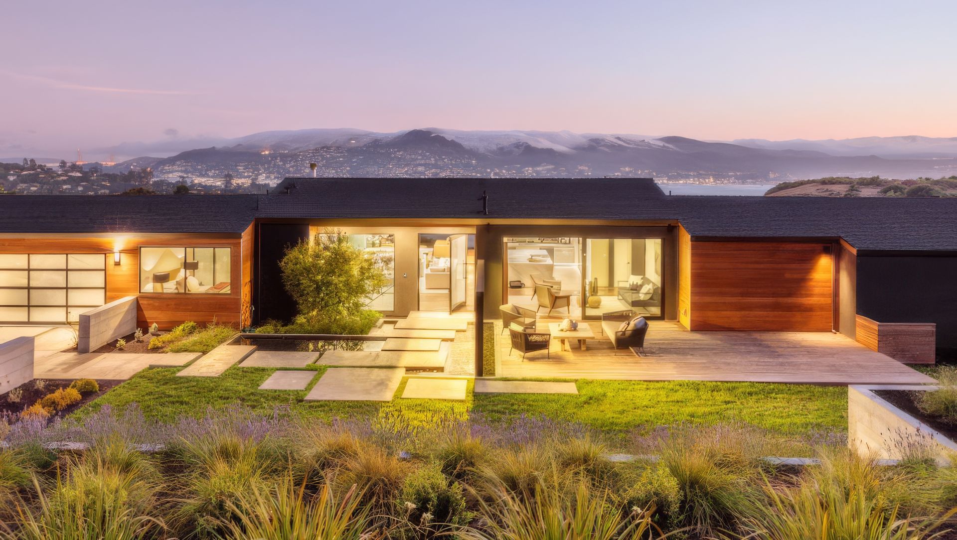 Mount Tiburon banner