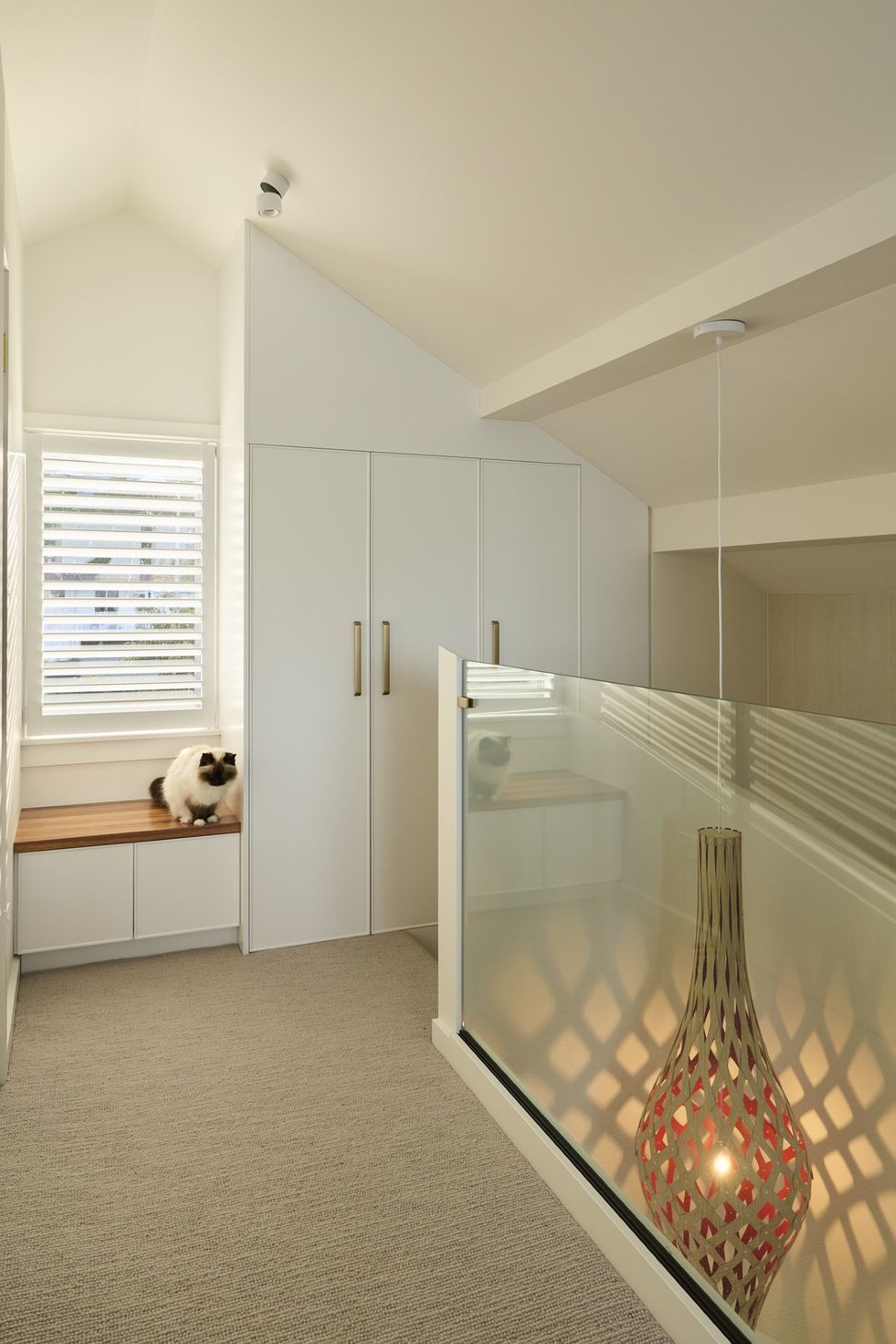 Upper-landing-and-lightwell-with-cat.jpg
