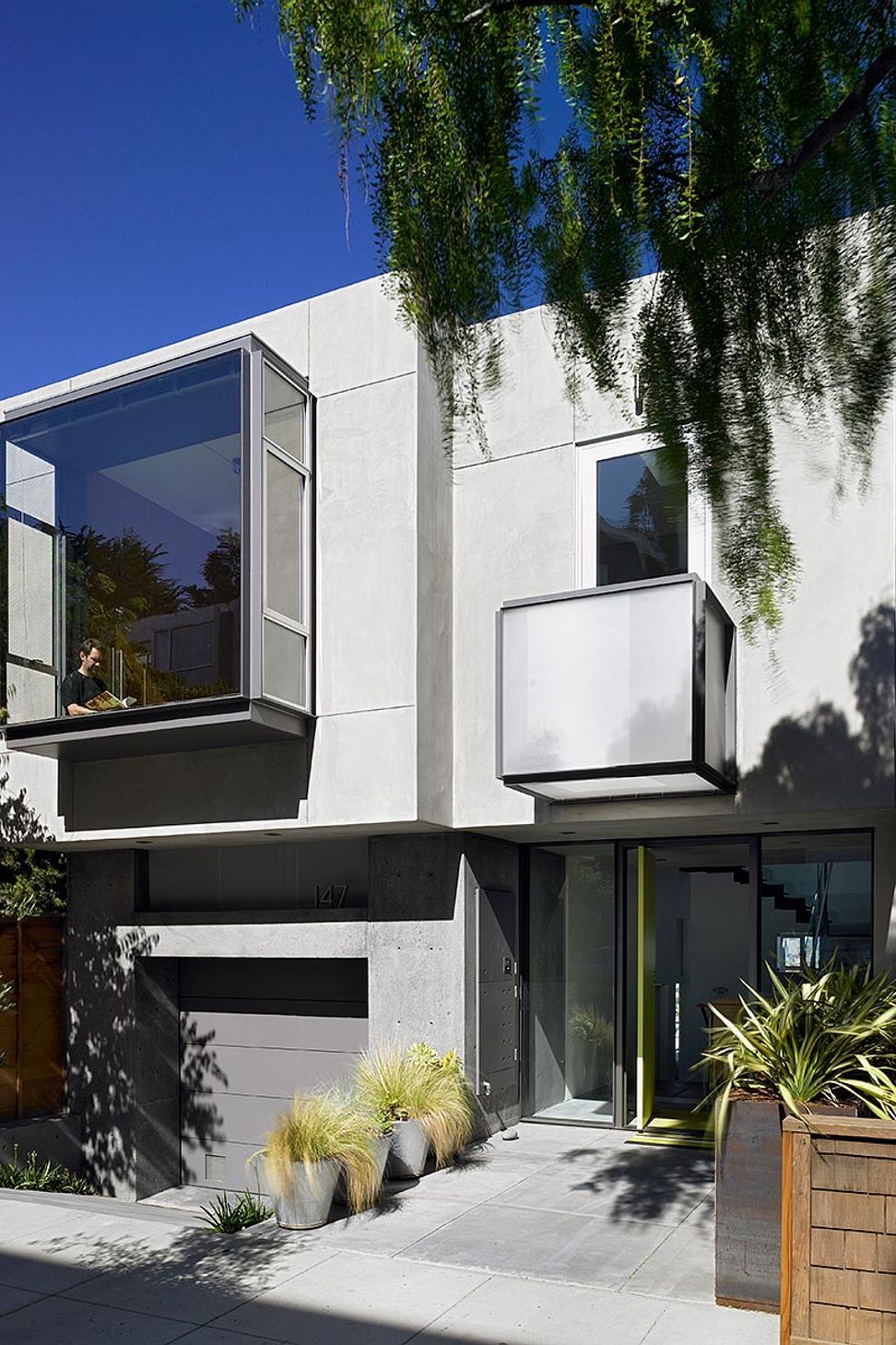 Zack-de-VitoModern-Architecture-Construction-Design-BuildLaidley-Street-House-San-Francisco-Custom-HomeFront-Elevation-AngleDamonte-005.jpg