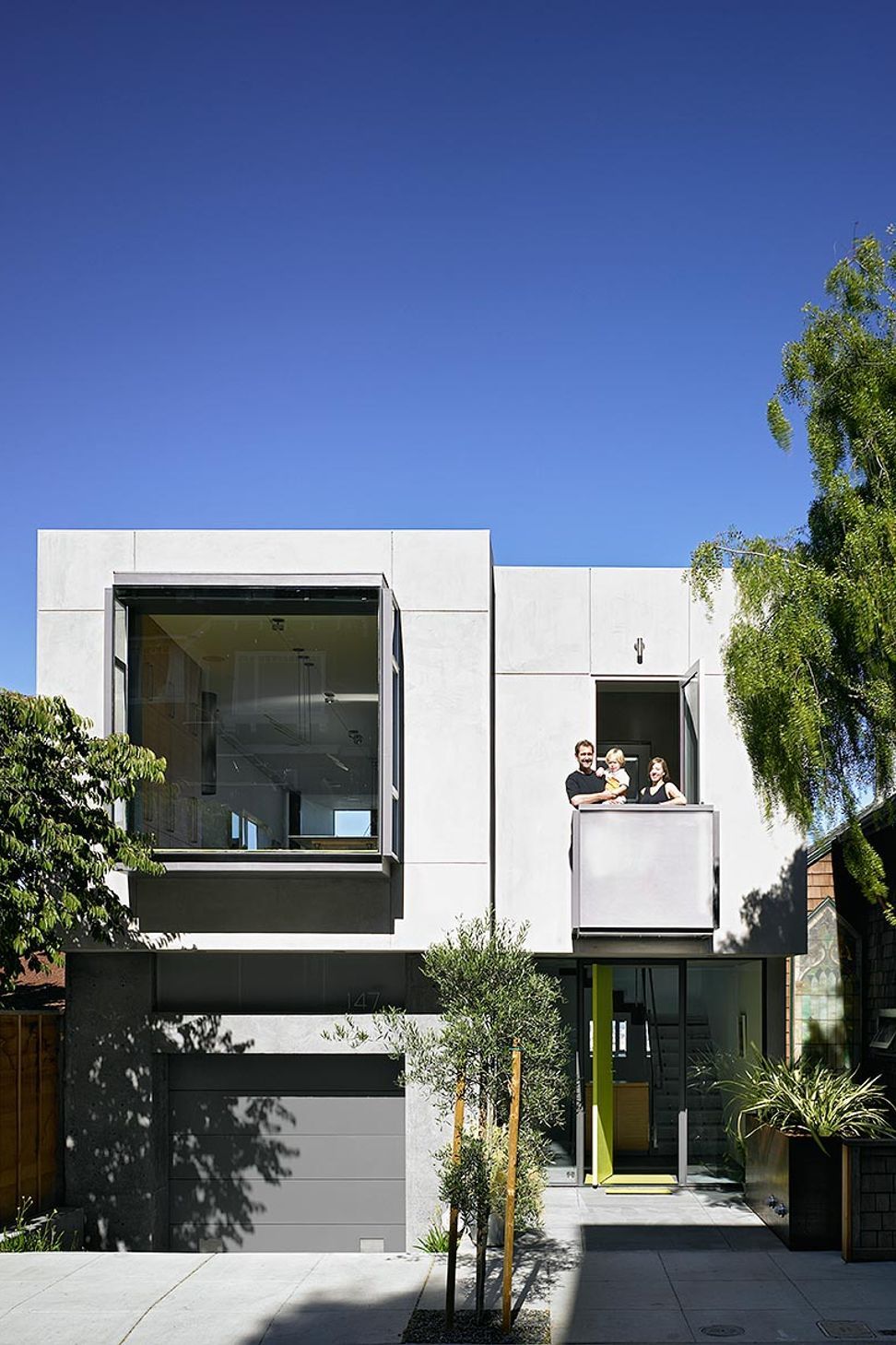 Zack-de-VitoModern-Architecture-Construction-Design-BuildLaidley-Street-House-San-Francisco-Custom-HomeFront-Elevation-DayDamonte-002.jpg