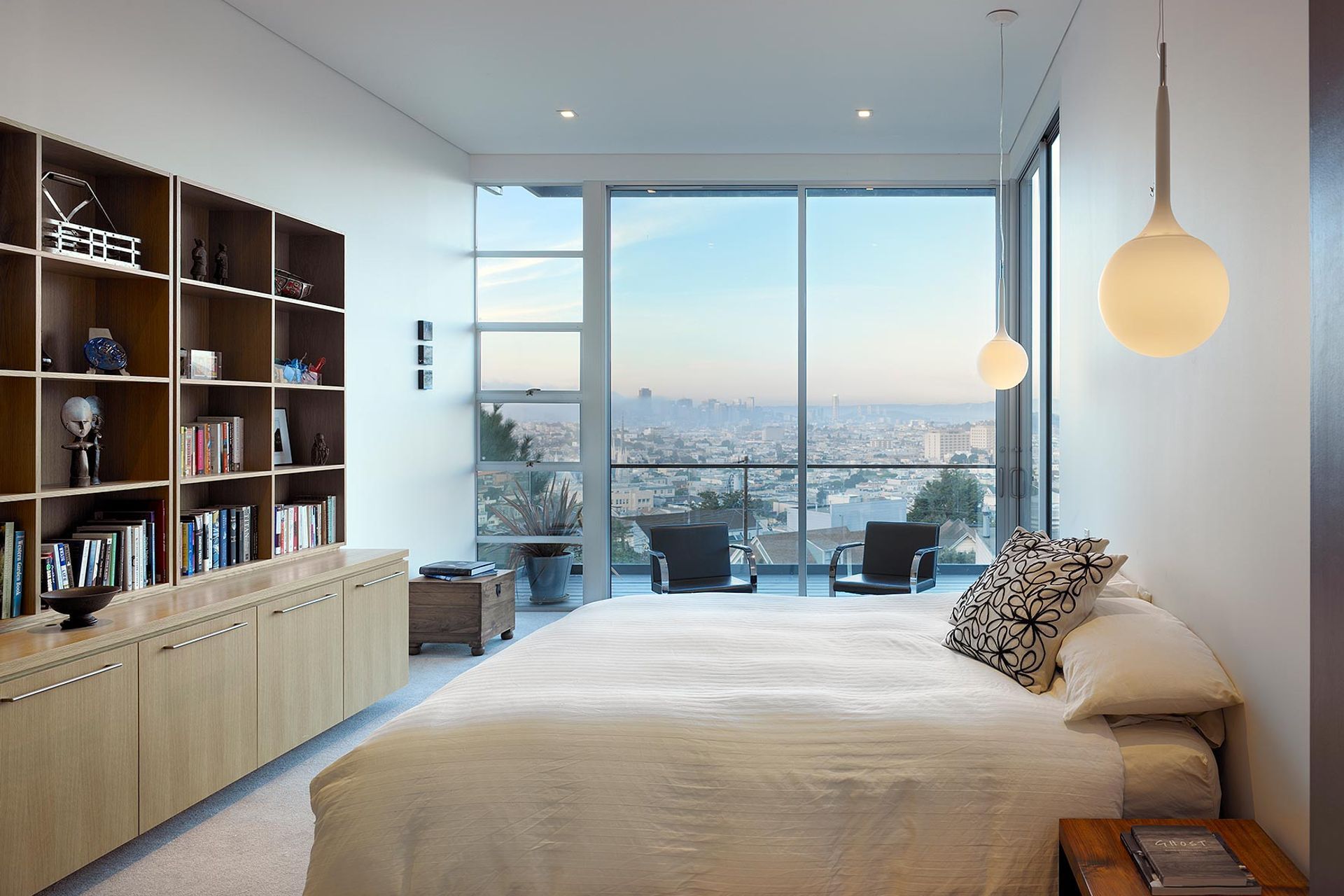 Zack-de-VitoModern-Architecture-Construction-Design-BuildLaidley-Street-House-San-Francisco-Custom-HomeMaster-Bedroom-ViewDamonte-017.jpg