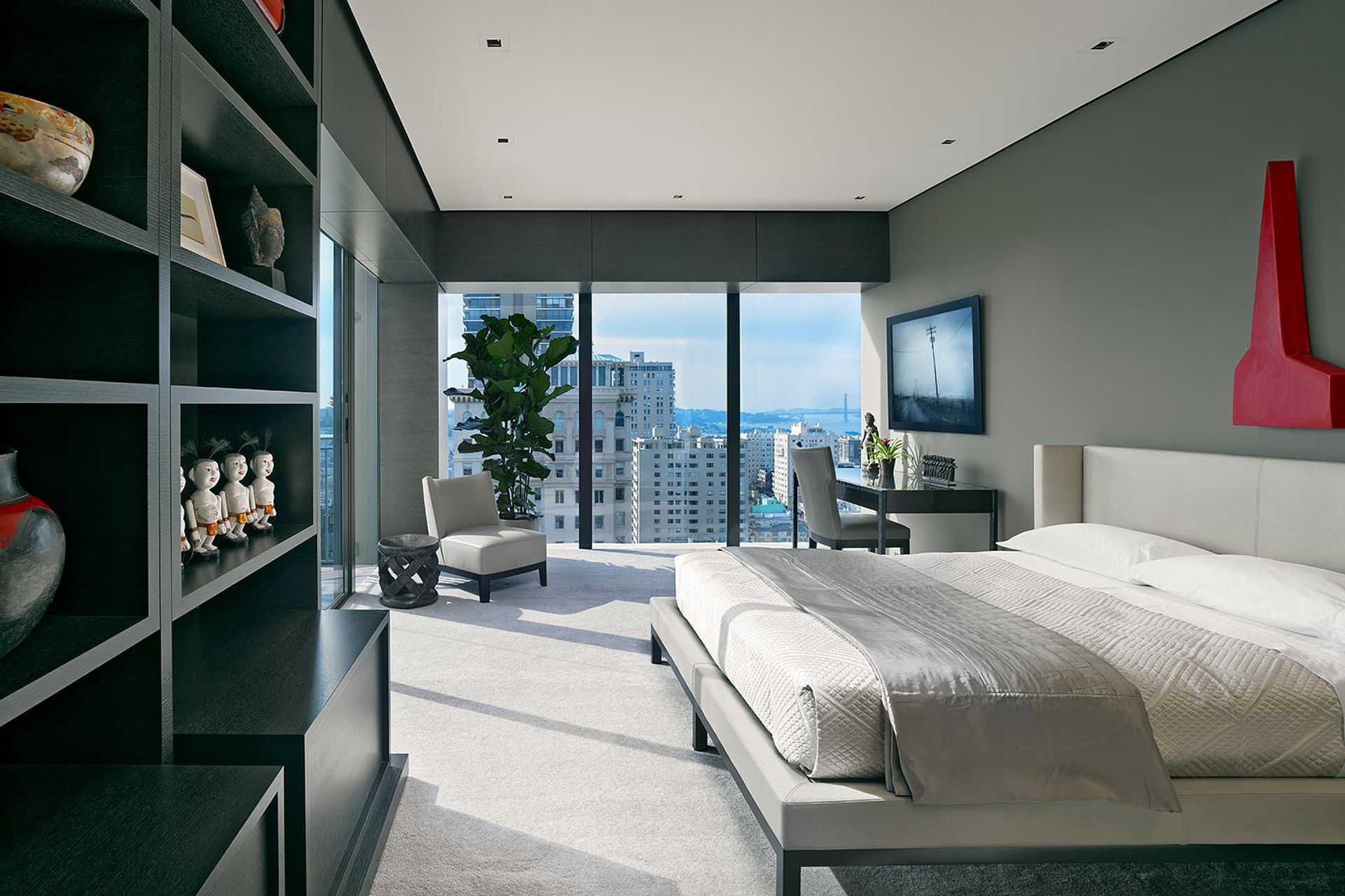 Zack-de-VitoModern-Architecture-Construction-Design-BuildRussian-Hill-High-RiseSan-FranciscoCustom-HomeGuest-Bedroom-City-ViewDamonte-013.jpg
