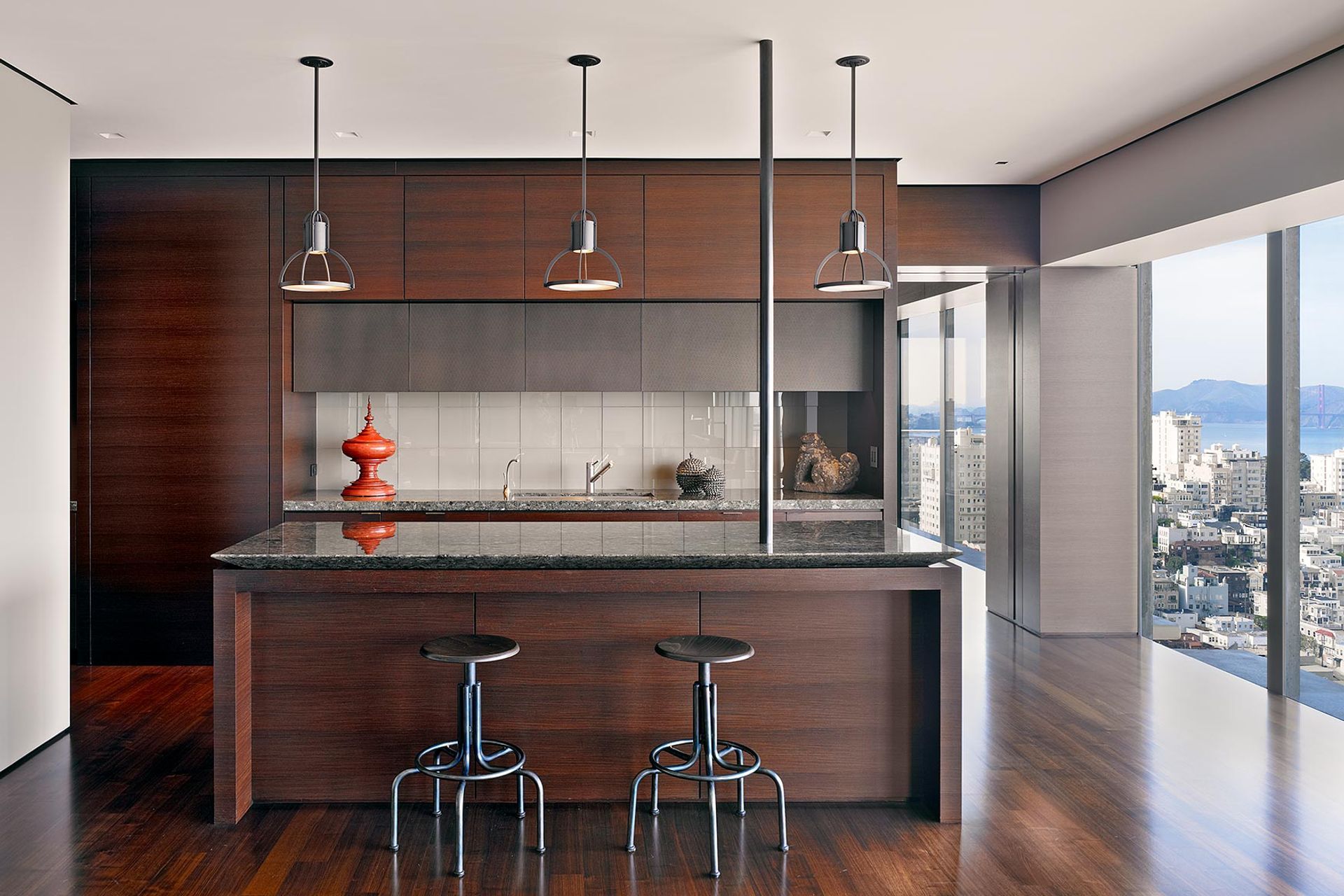 Zack-de-VitoModern-Architecture-Construction-Design-BuildRussian-Hill-High-RiseSan-FranciscoCustom-HomeKitchen-ViewDamonte-002.jpg