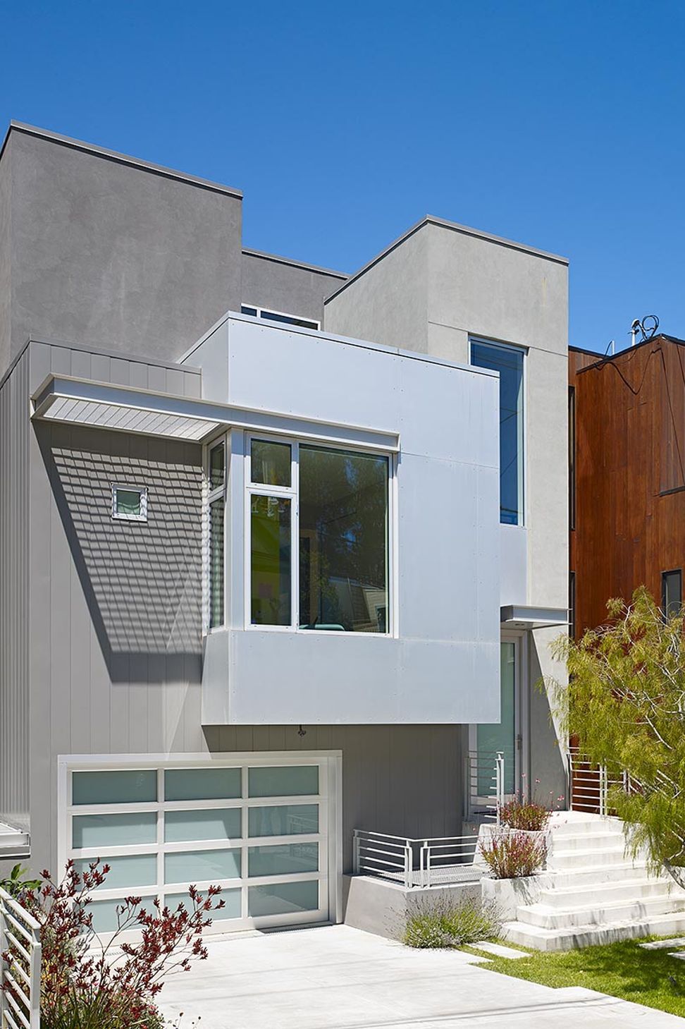 Zack-de-VitoModern-ArchitectureConstructionSan-FranciscoBernal-Heights-HouseSan-FranciscoCustom-HomeFront-ElevationSideDamonte-001.jpg