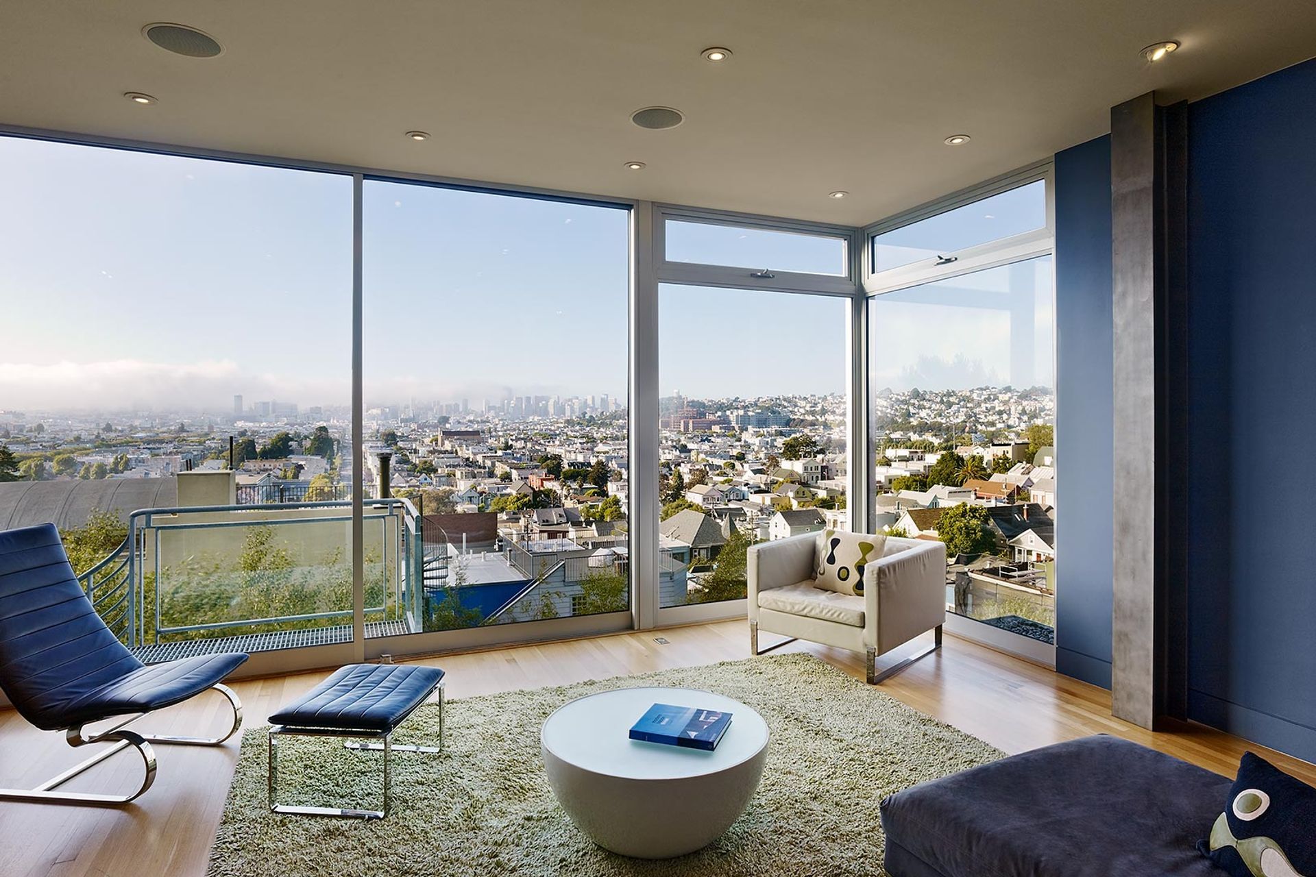 Zack-de-VitoModern-ArchitectureConstructionSan-FranciscoBernal-Heights-HouseSan-FranciscoCustom-HomeLiving-RoomViewDamonte-001.jpg