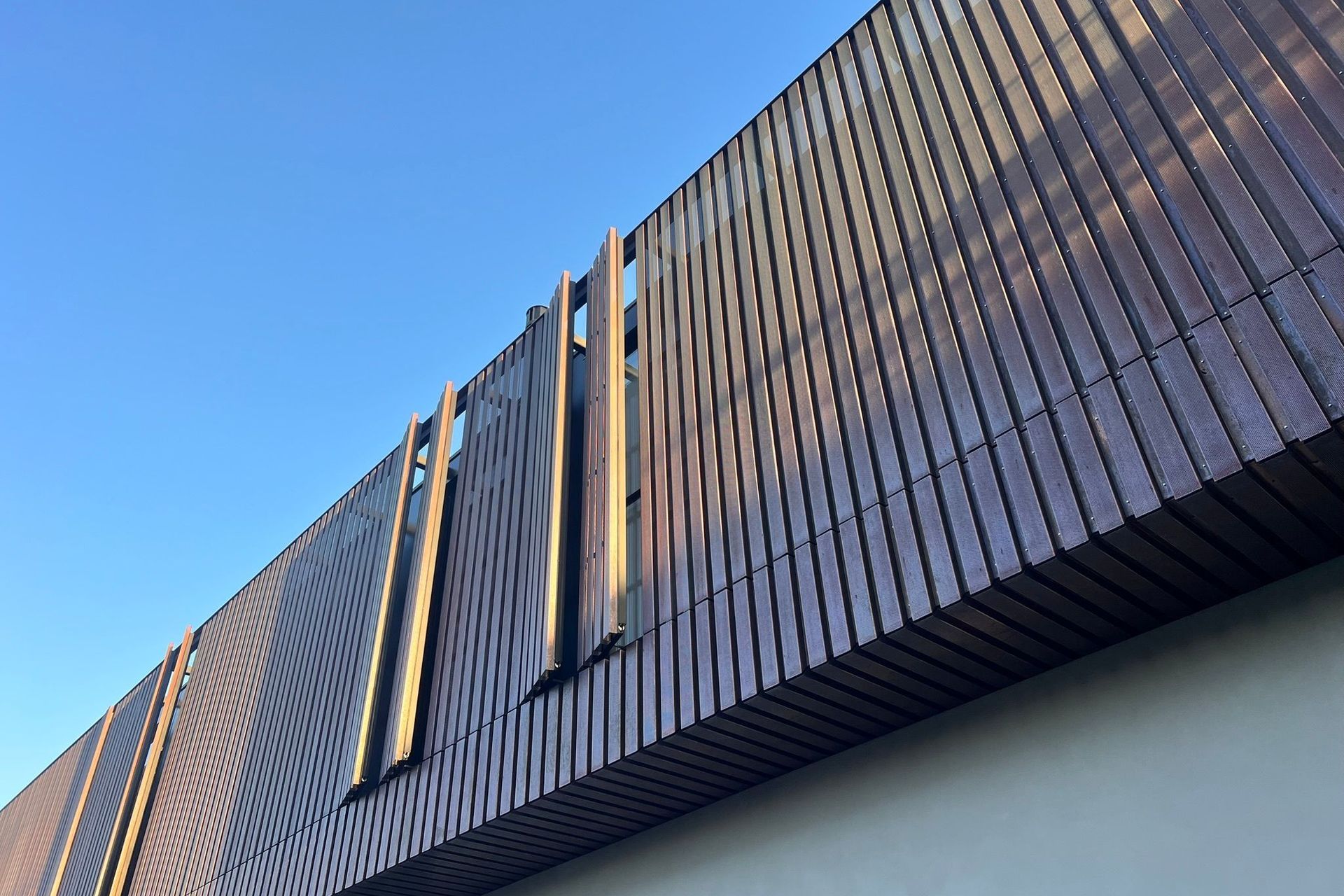 copper-cladded-mechanically-operable-louvers.jpeg