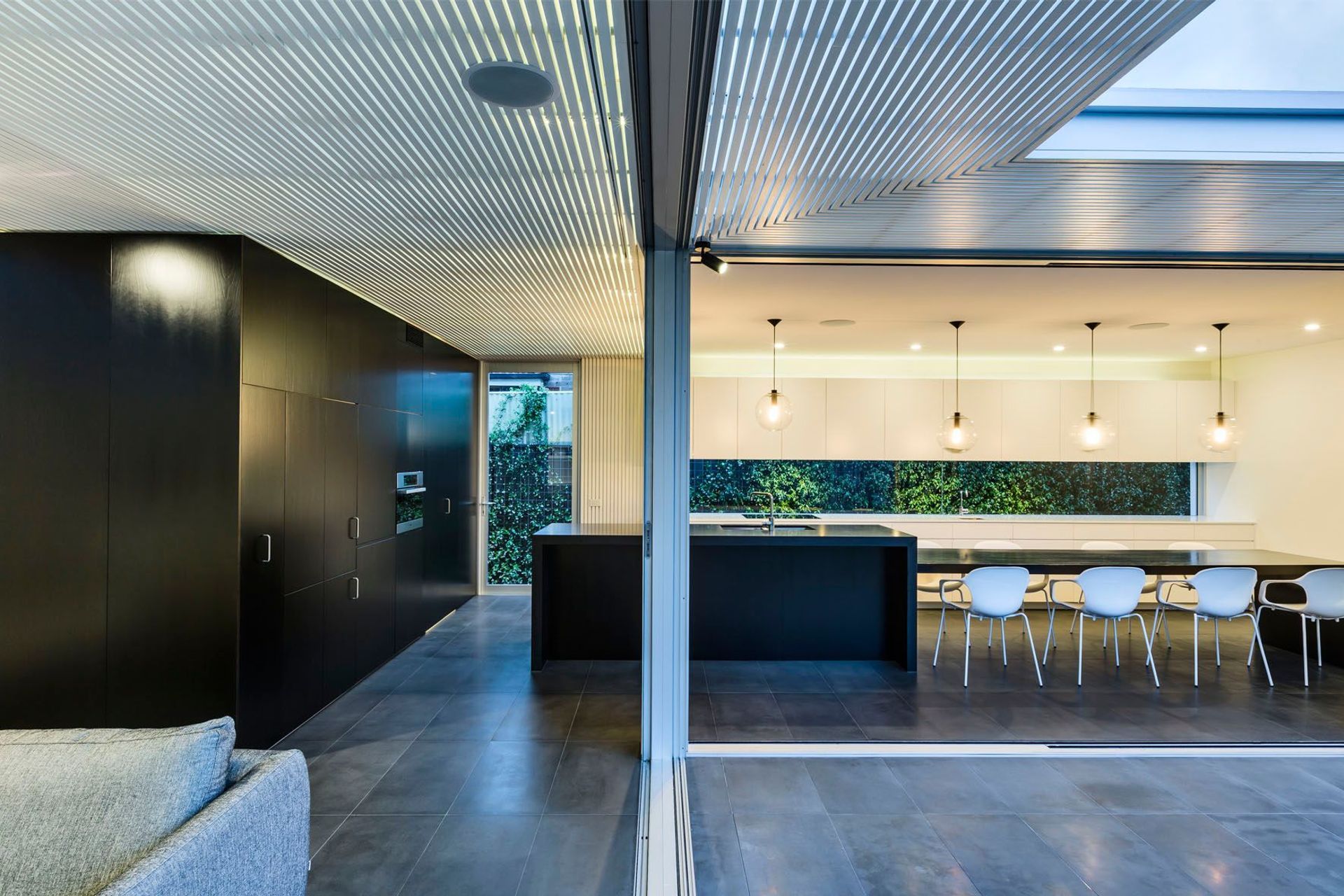 Screen House
