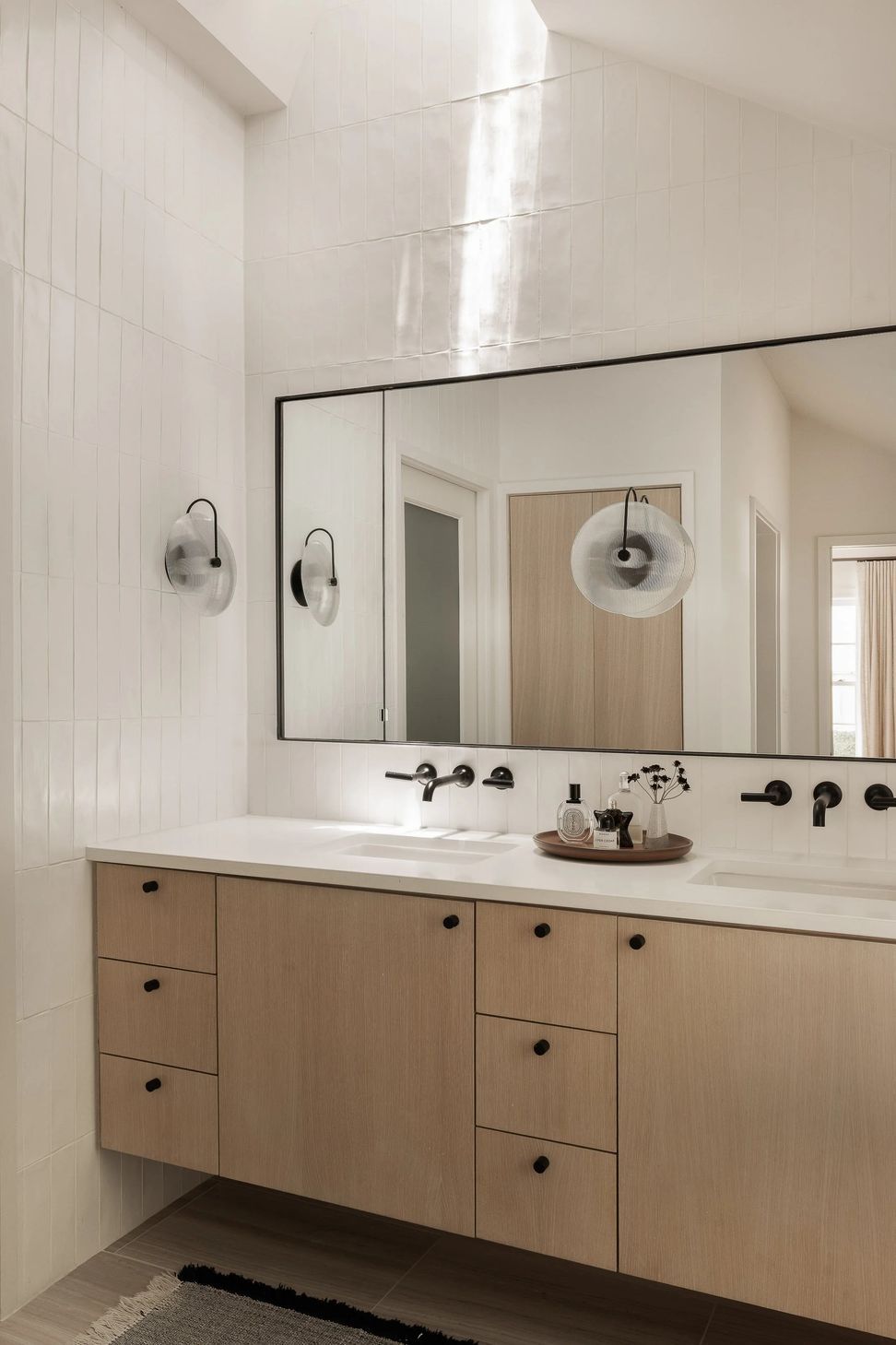 imgi129Allison2BBurke2BInterior2BDesignAustin-Westlake-Luxury-Interior-Design-ResidentialShadeDeggesPhotoPemberton17.jpg