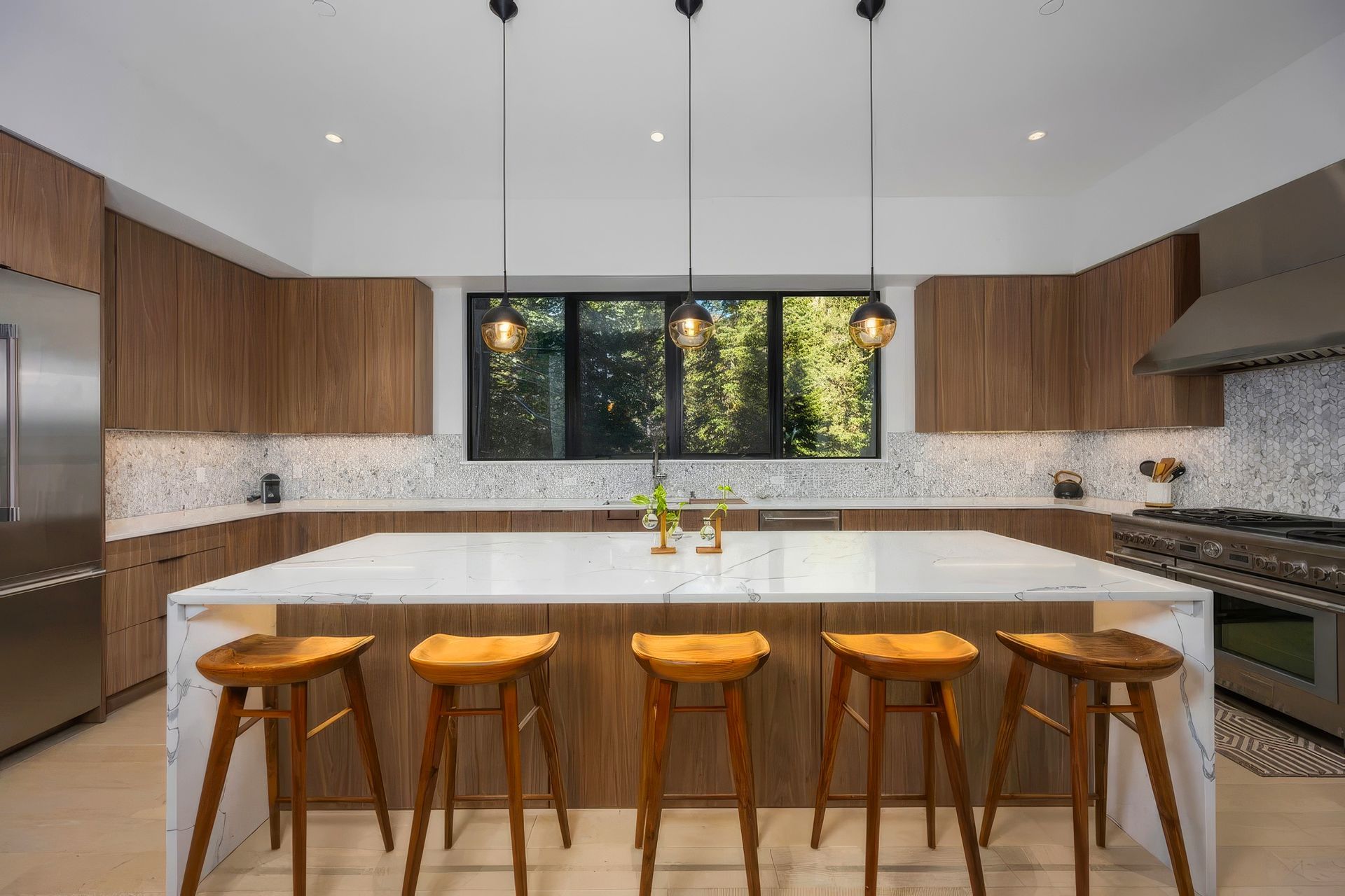 imgi474-web-or-mls-DSC2869-upscaled-by-Replicate.jpg