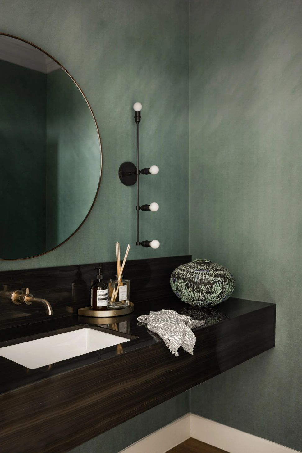 imgi94Allison2BBurke2BInterior2BDesignAustin-Westlake-Luxury-Interior-Design-ResidentialShadeDeggesPhotoPemberton26.jpg