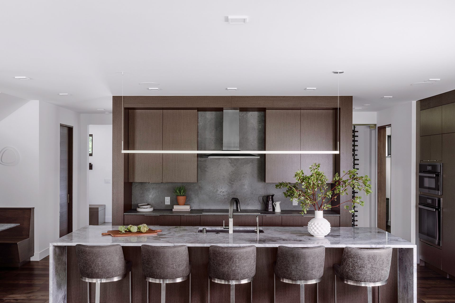 minnesota-contemporary-architecture-modern-kitchen-island.jpg