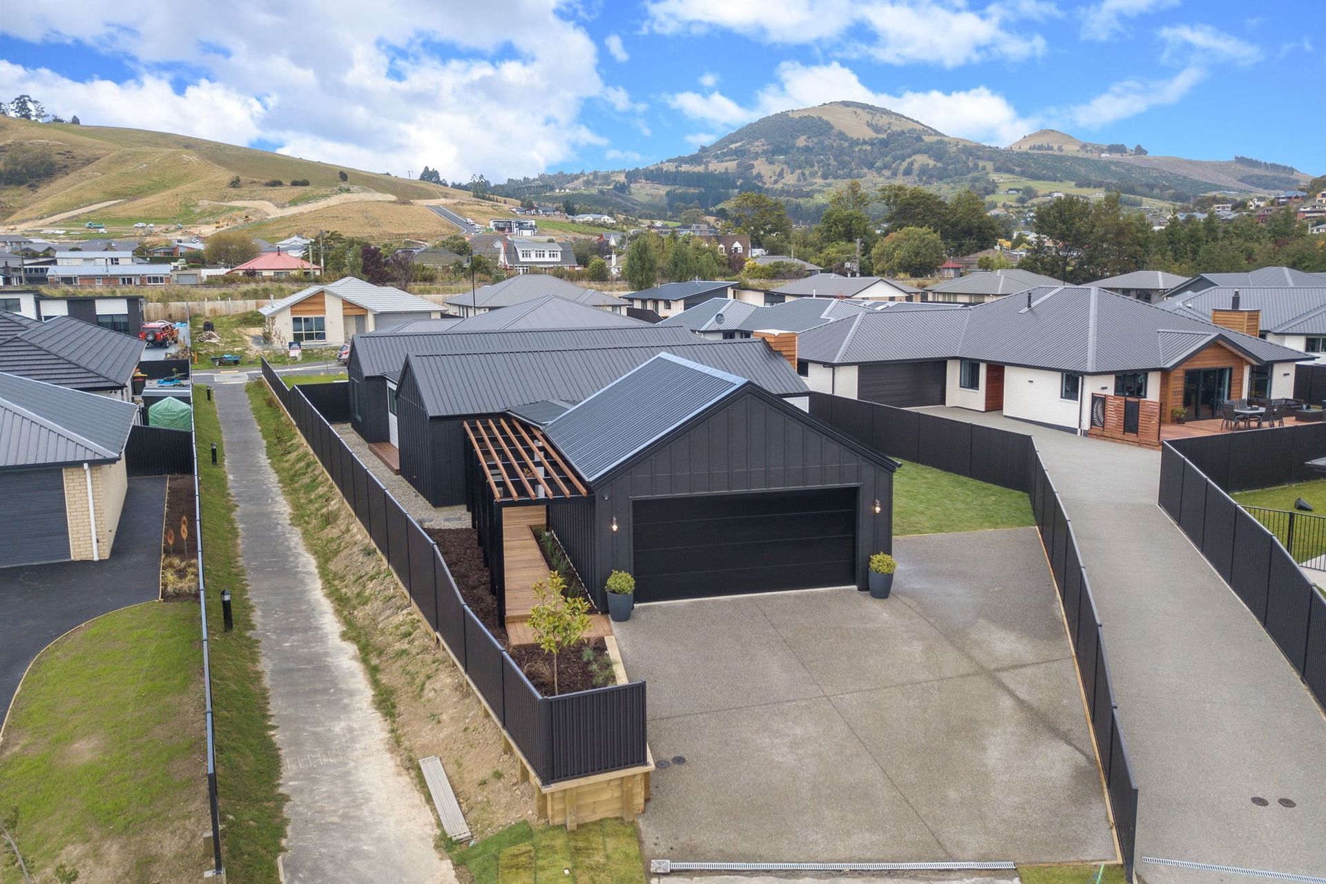 Owhiro River House