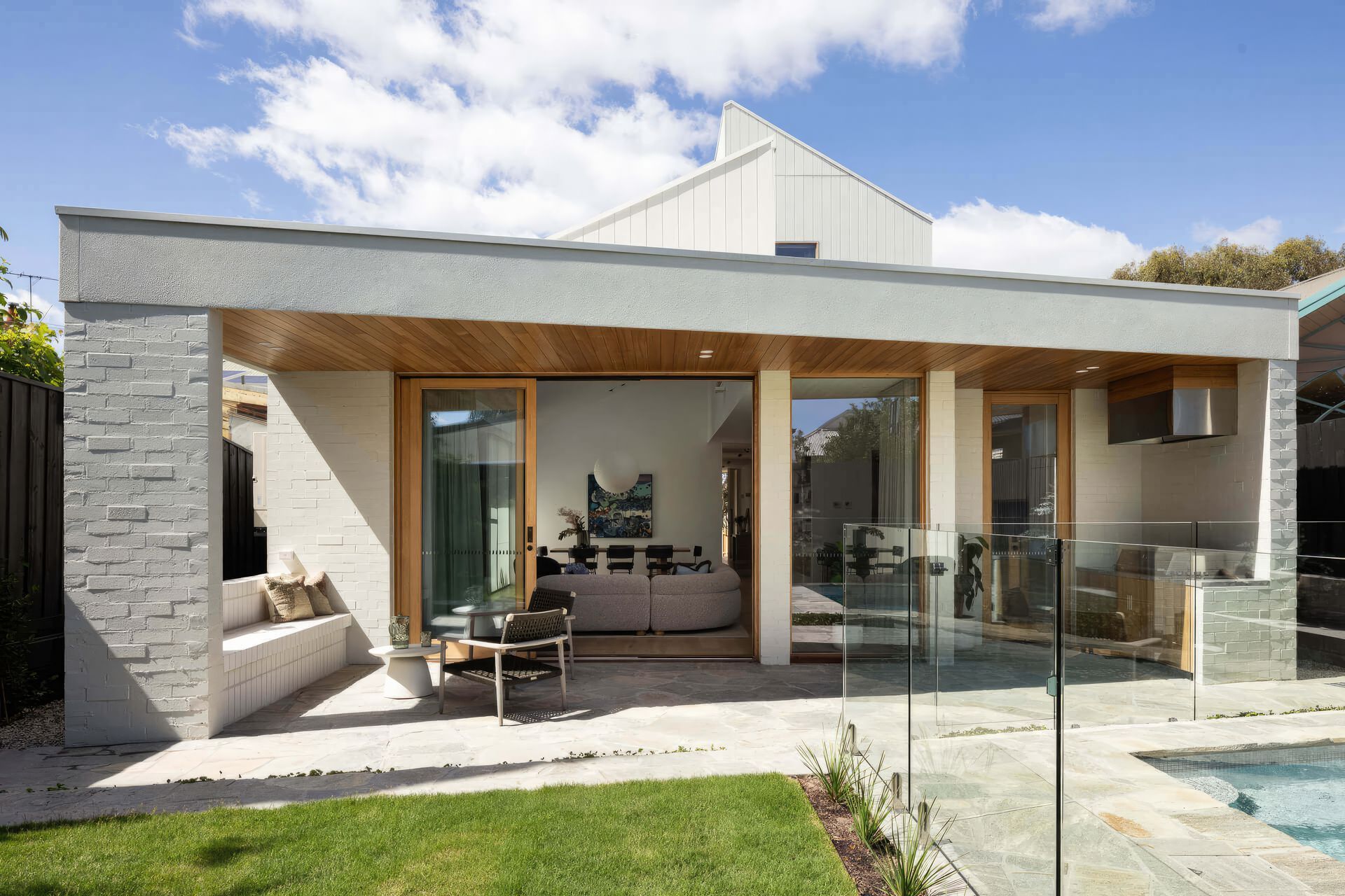 upBastings-House-008-fix-standard-scale-200x.jpg