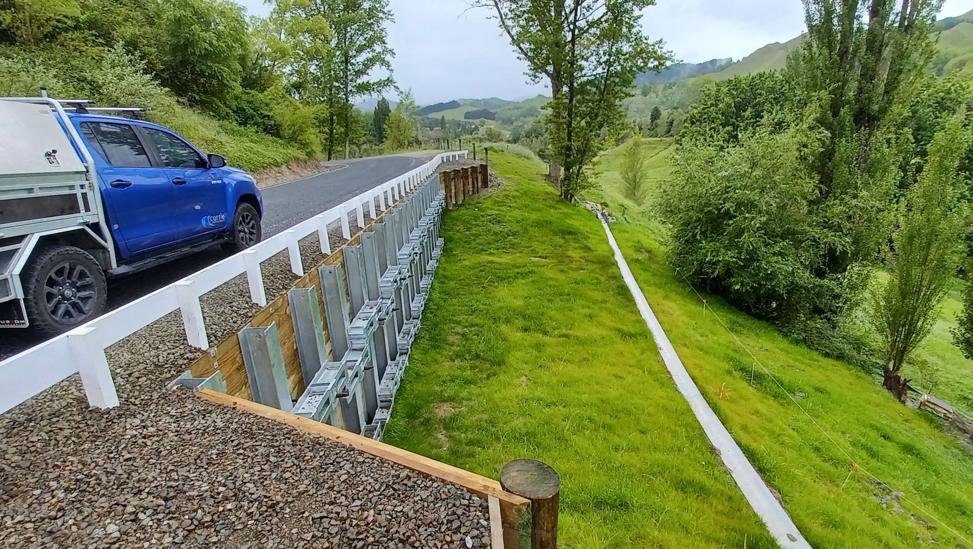Bushy Knoll Anchored Steel Retaining Wall banner
