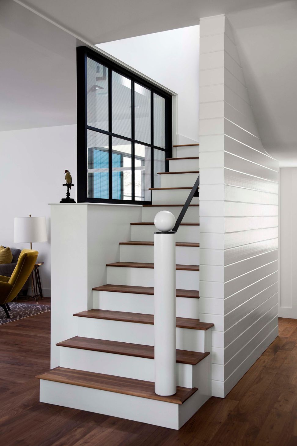 15BunnyRunCuppettKilpatrickArchitectureandInteriorDesignaustin-tx-modern-staircase-wooden-treads-white-detail.jpg