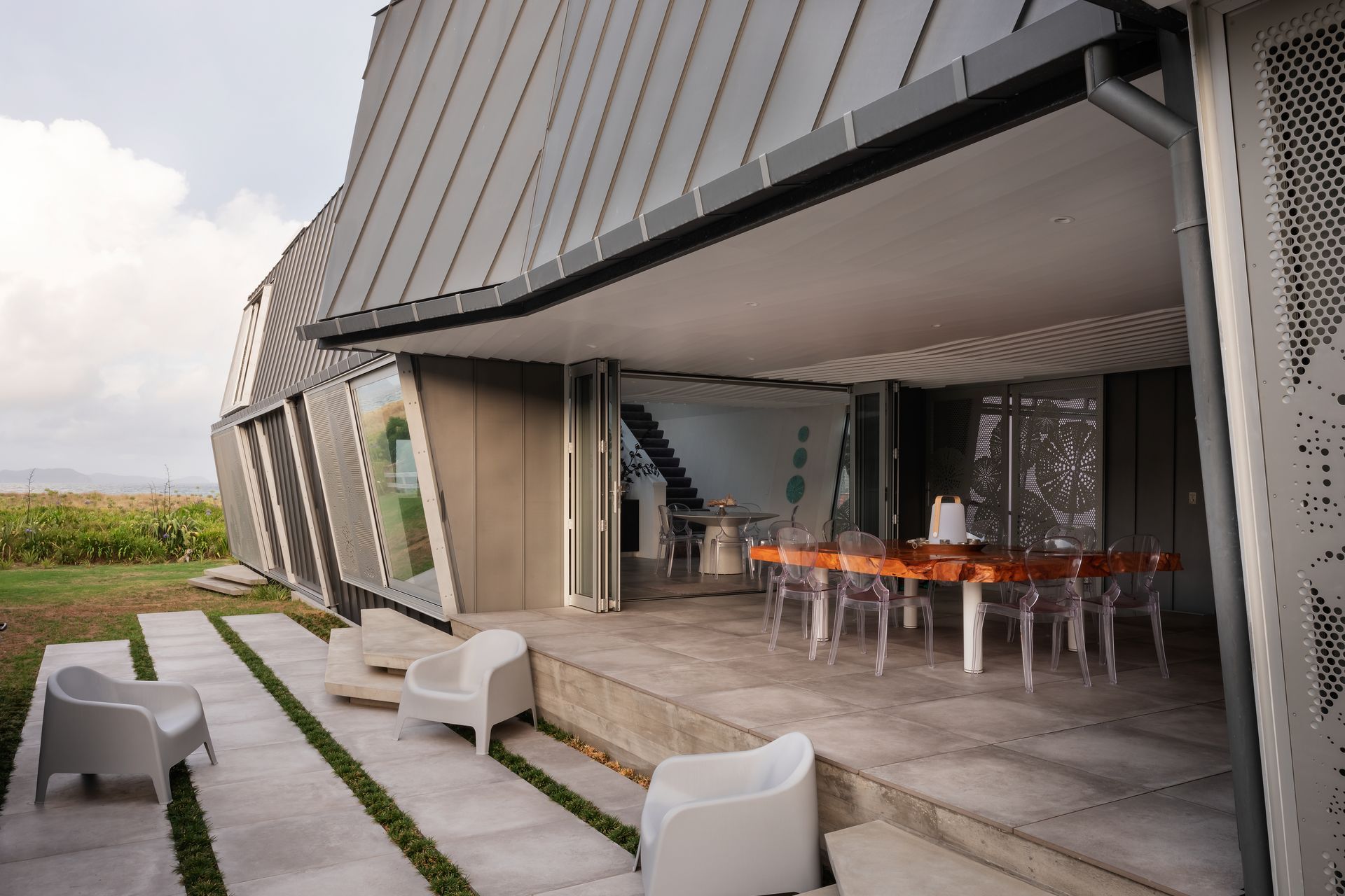 Opito Bay Home