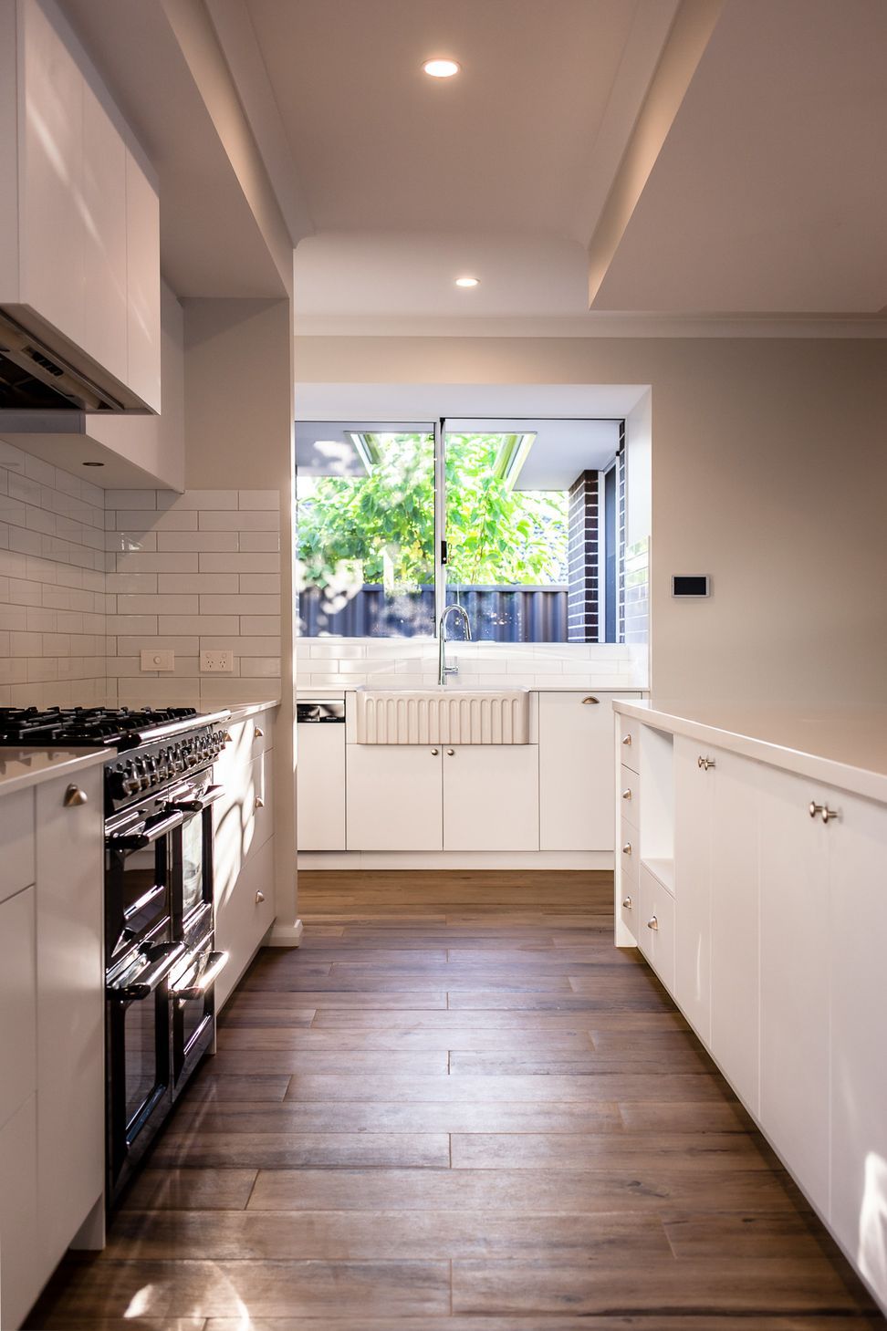 Howes Crescent, Dianella