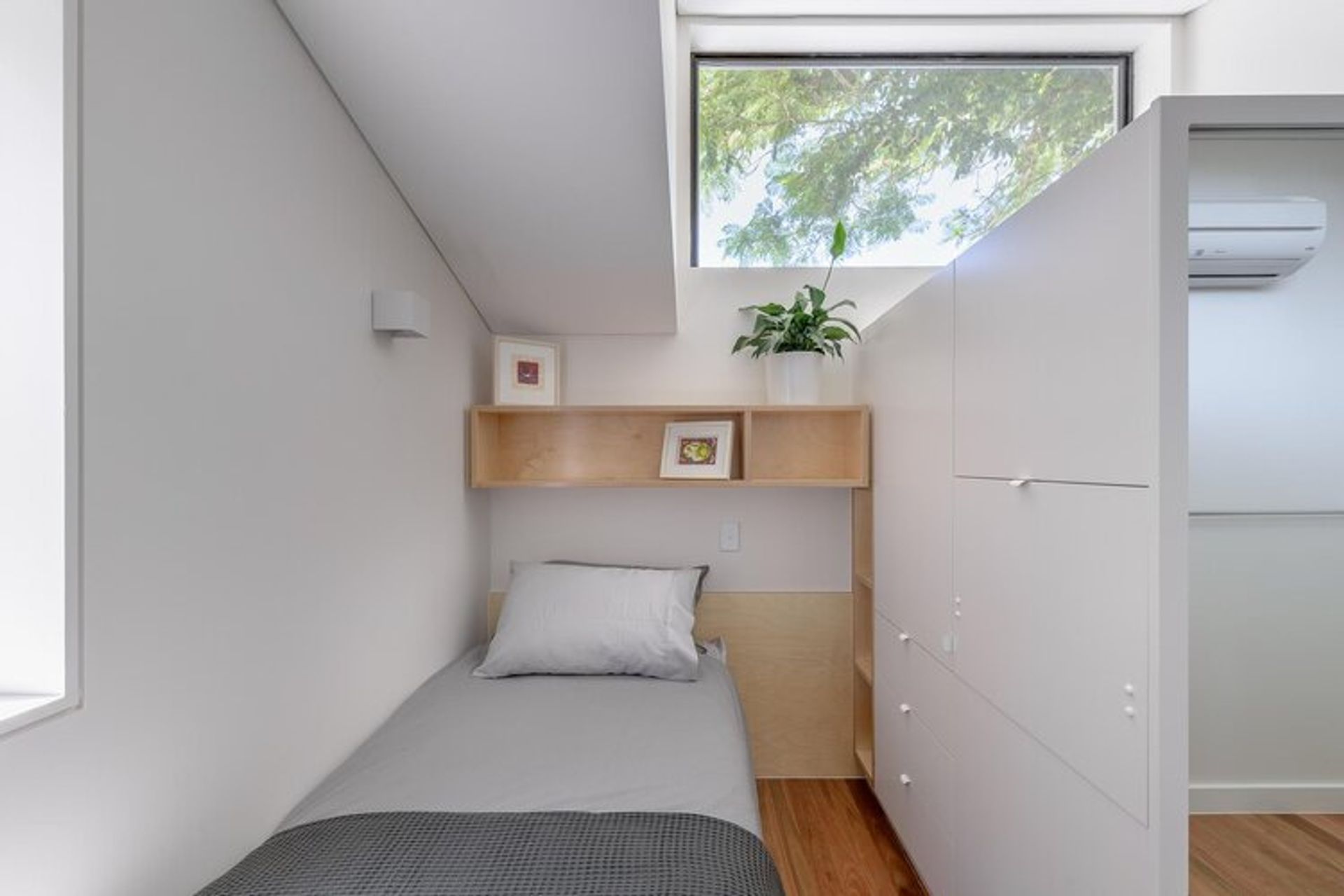 The Sydney Retreat