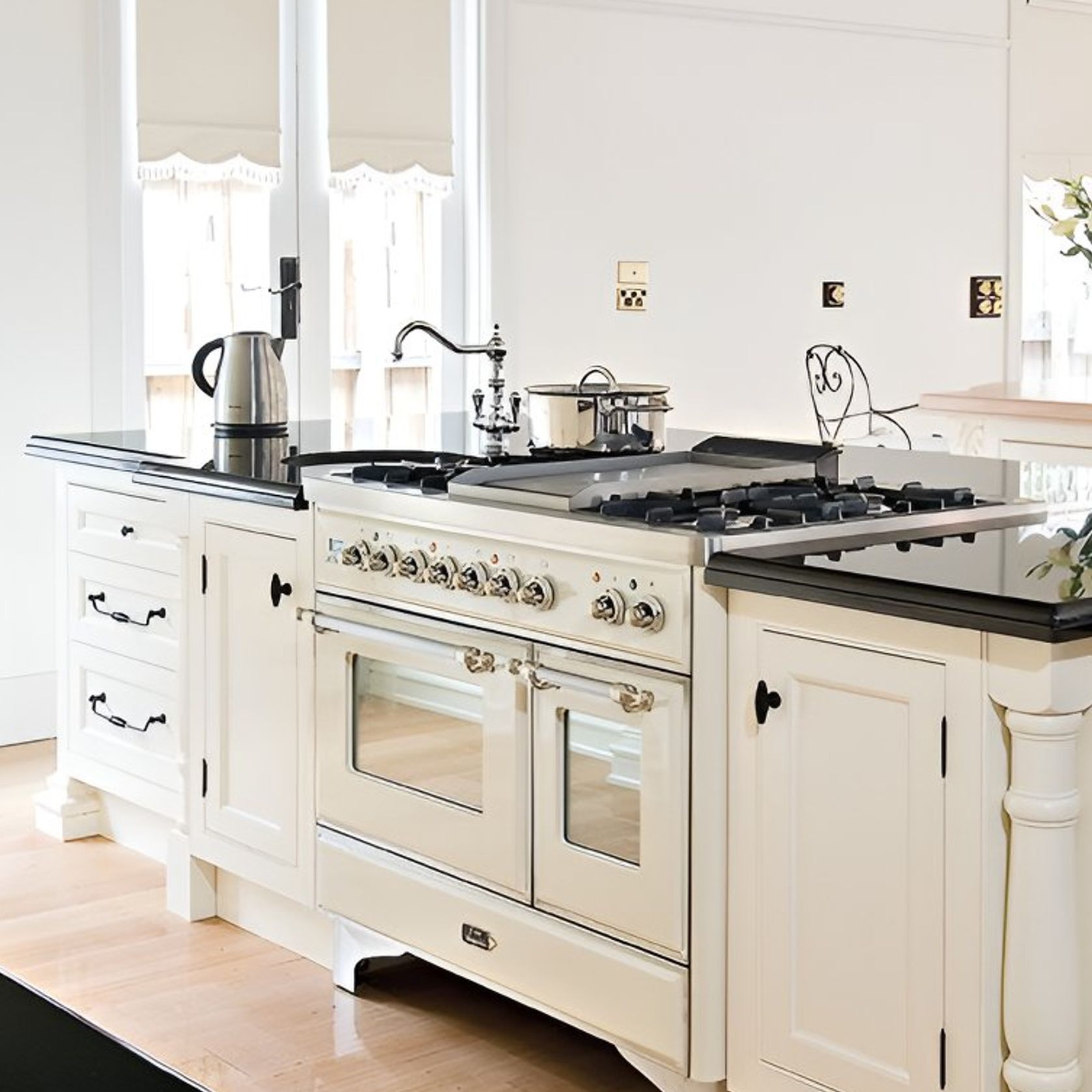 Perrin & Rowe Picardie kitchen tap gallery detail image