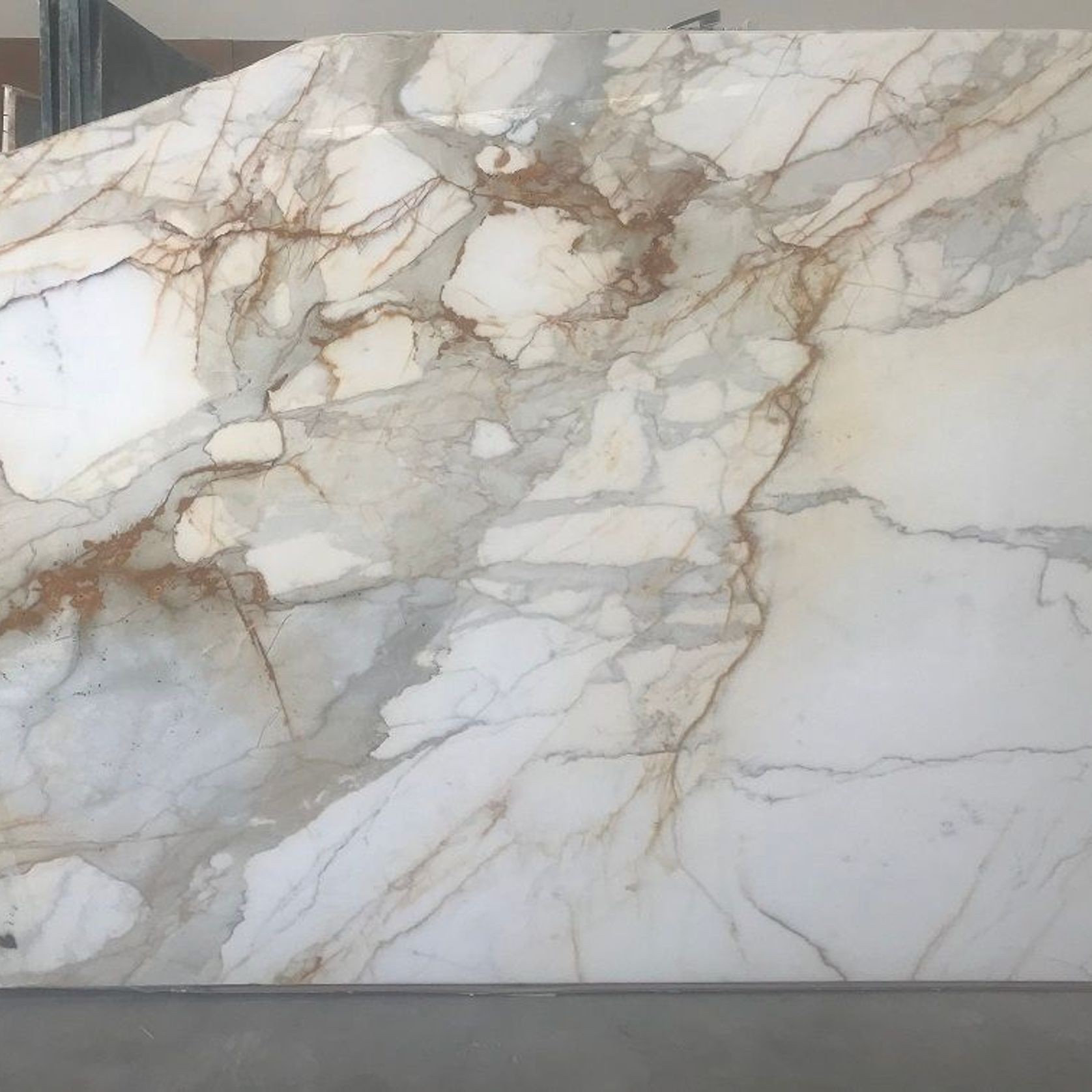 Statuario Oro Marble gallery detail image