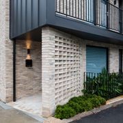 Petersen D71 bricks, Balmain