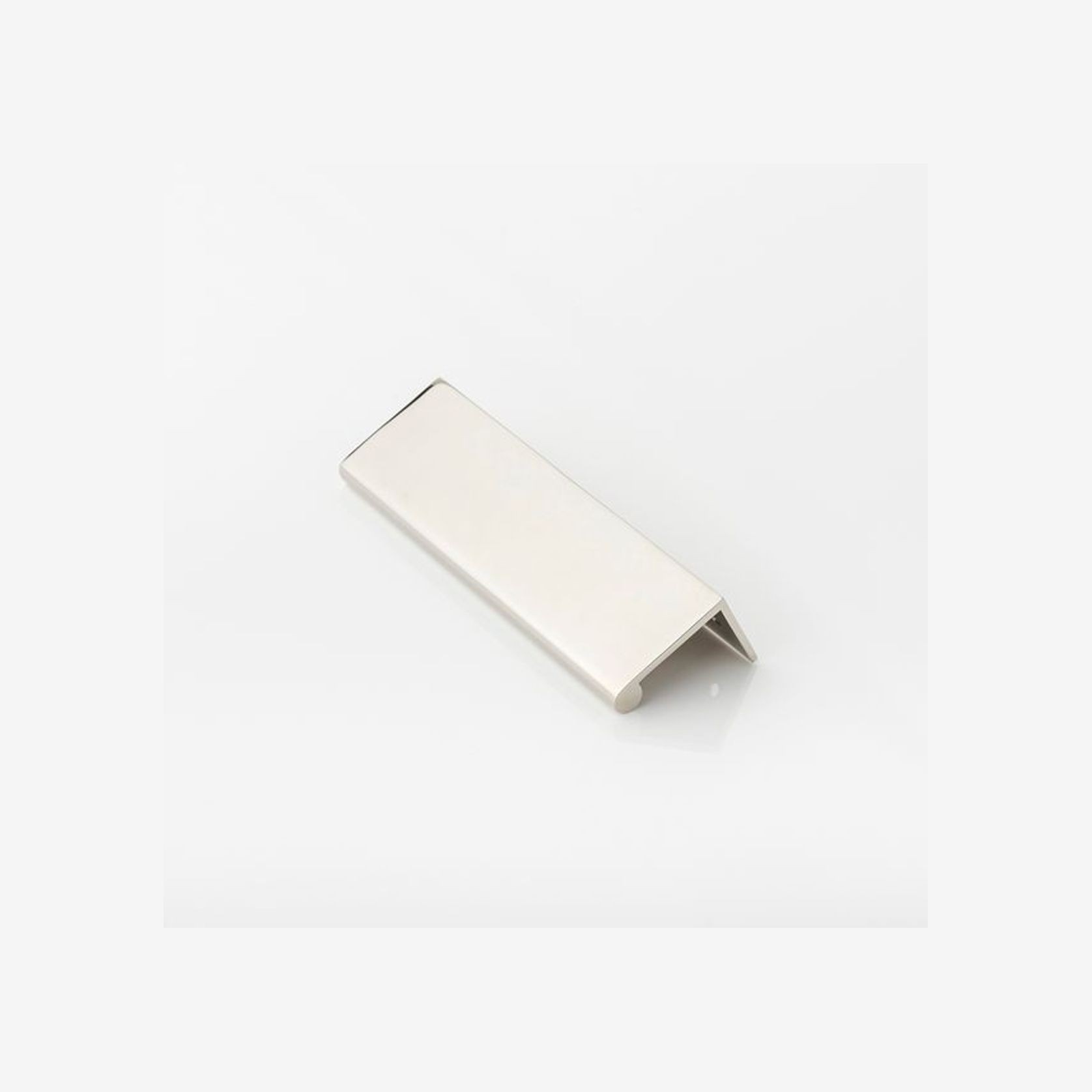 Joseph Giles - Round Solid Brass Small Edge Pull gallery detail image