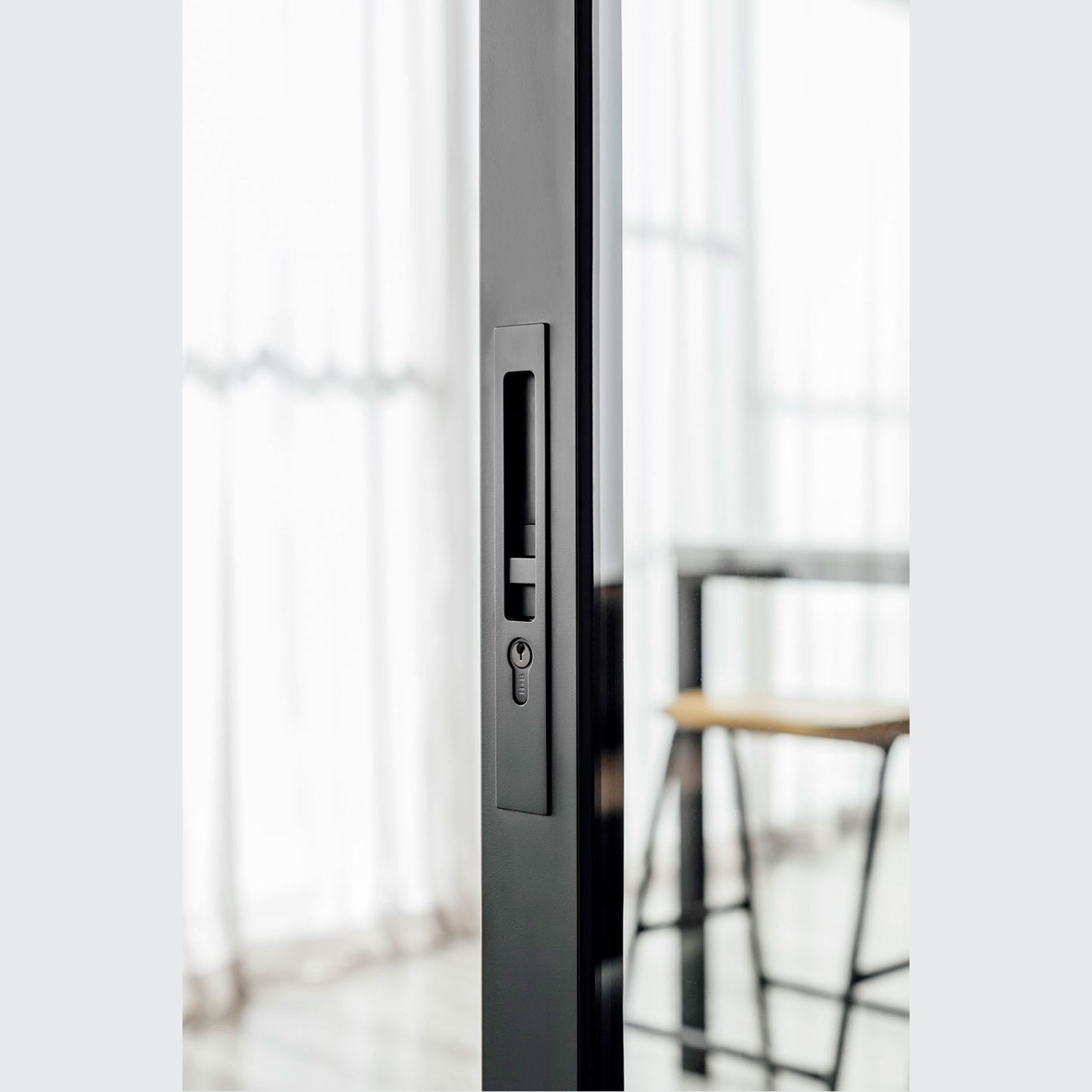HB640 Series Narrow Sliding Door Lock – 33mm Backset gallery detail image