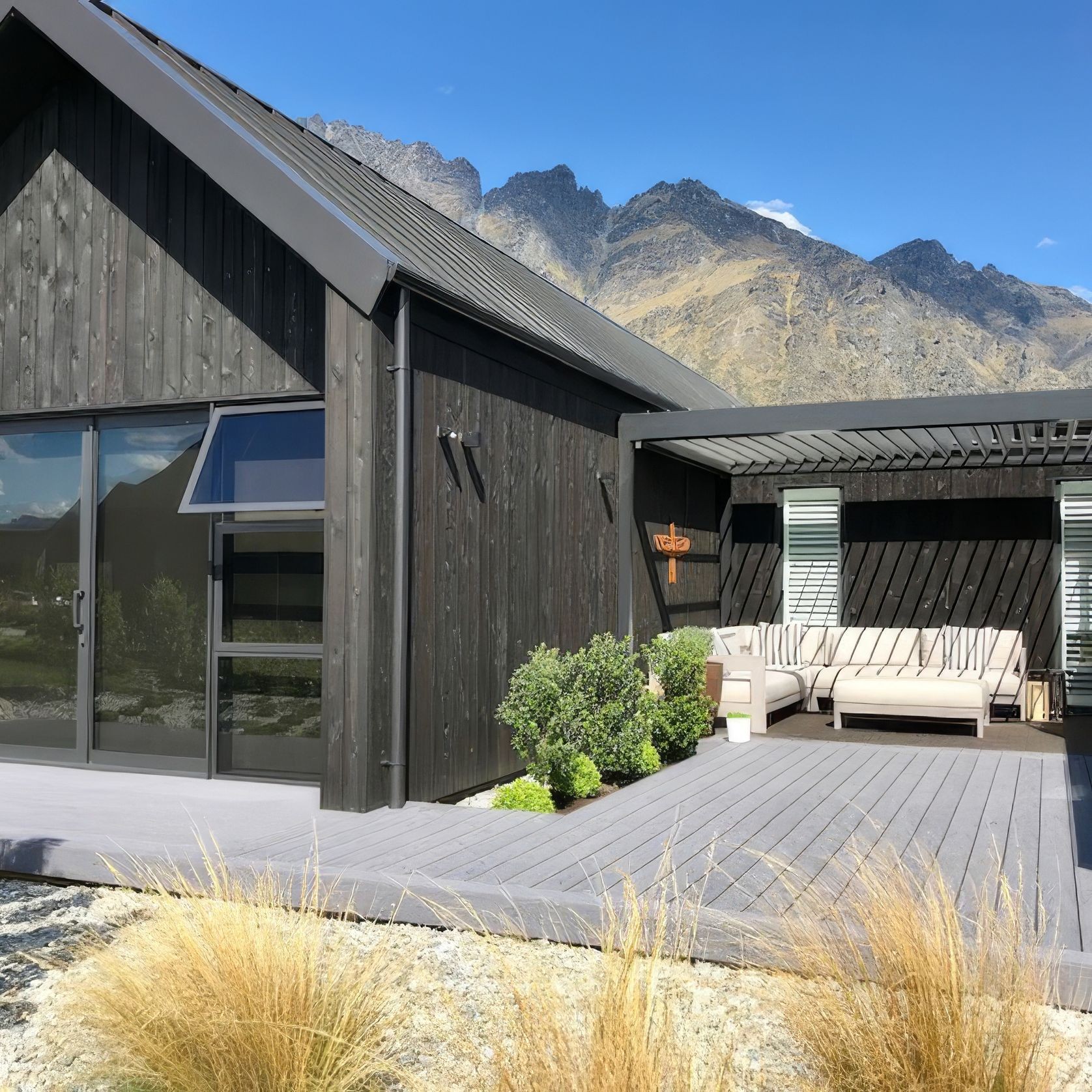 Deckorators® Excursion Composite Decking gallery detail image
