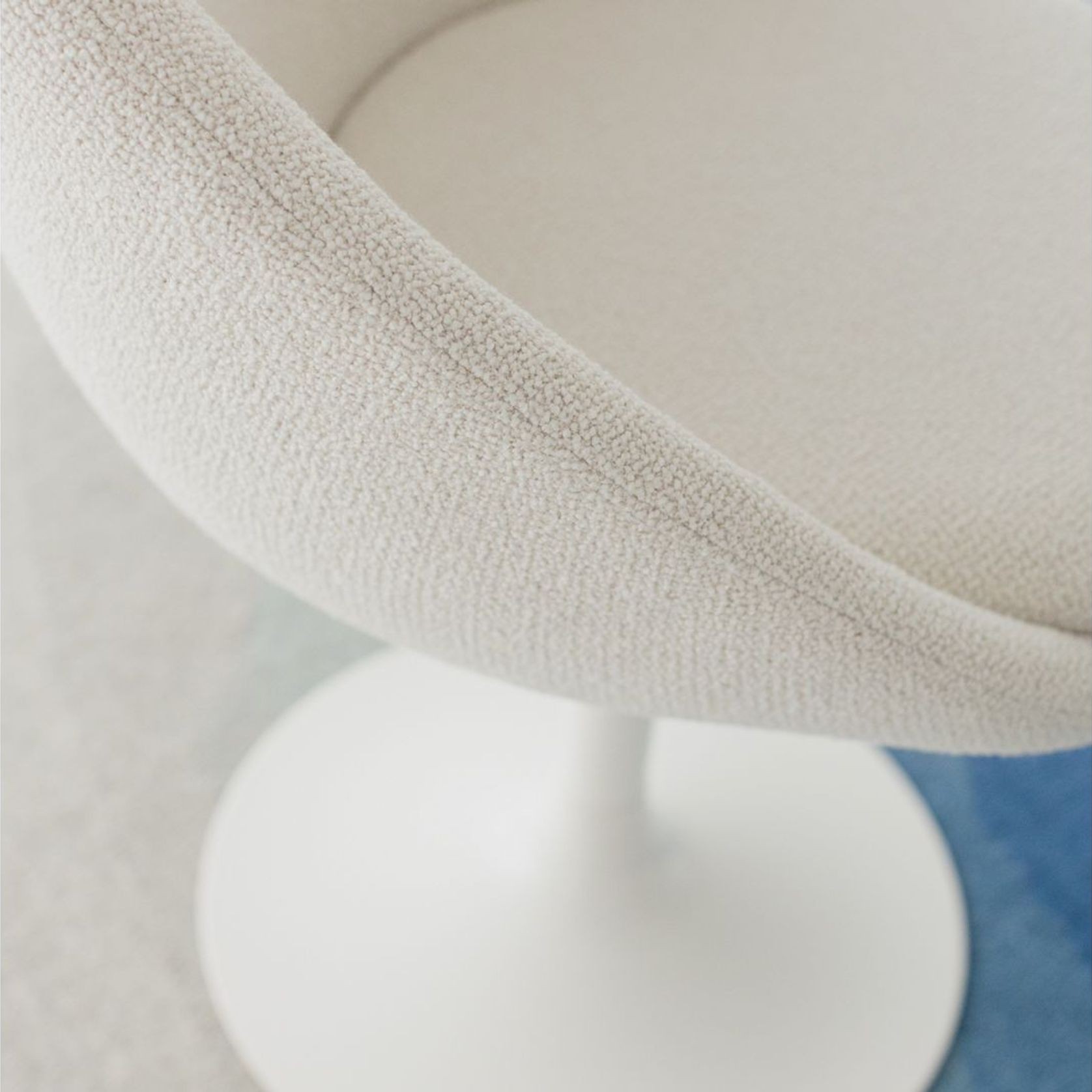 Isea Swivel Chair gallery detail image