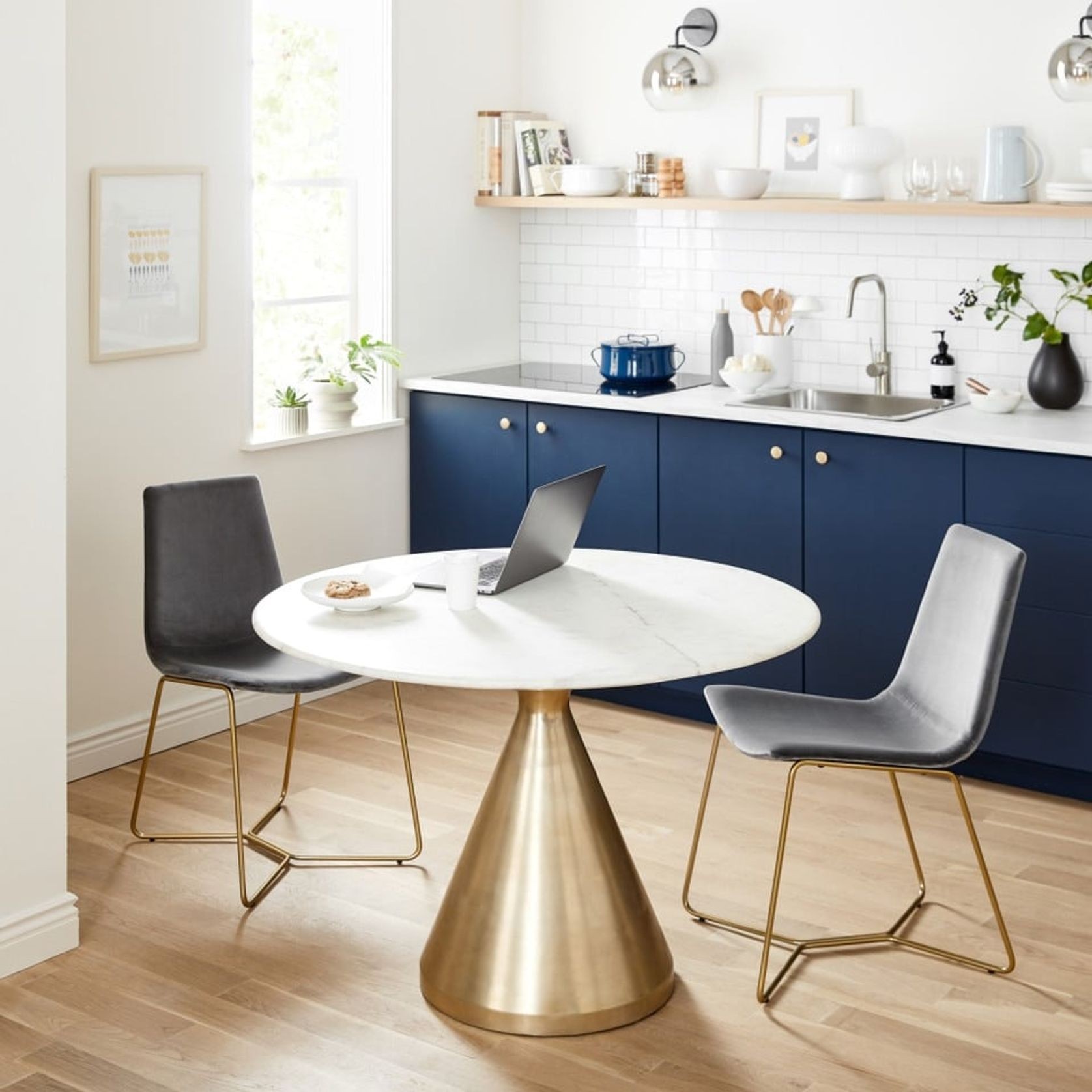 Silhouette Pedestal Marble Round Dining Table gallery detail image