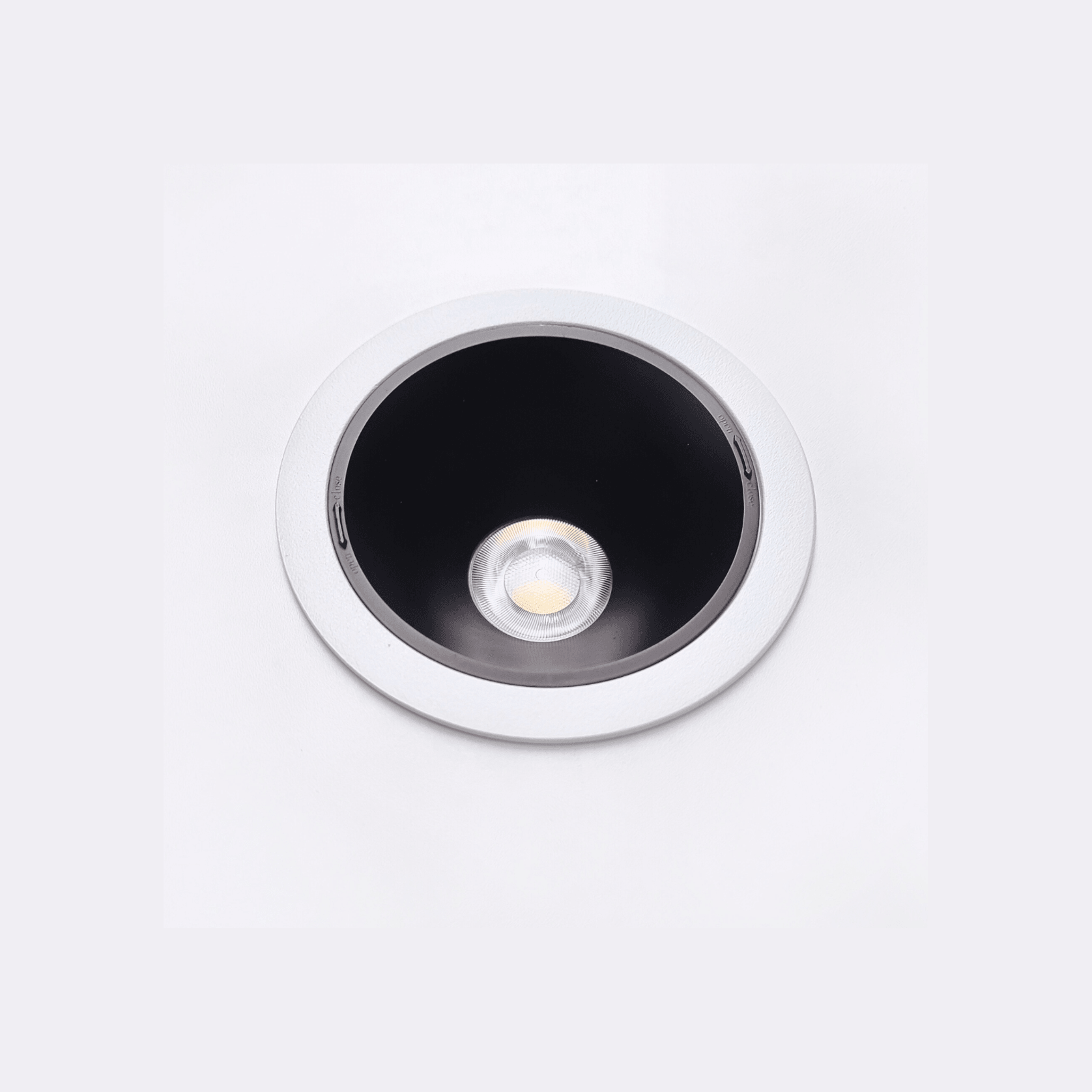 IP65 downlight with black reflector