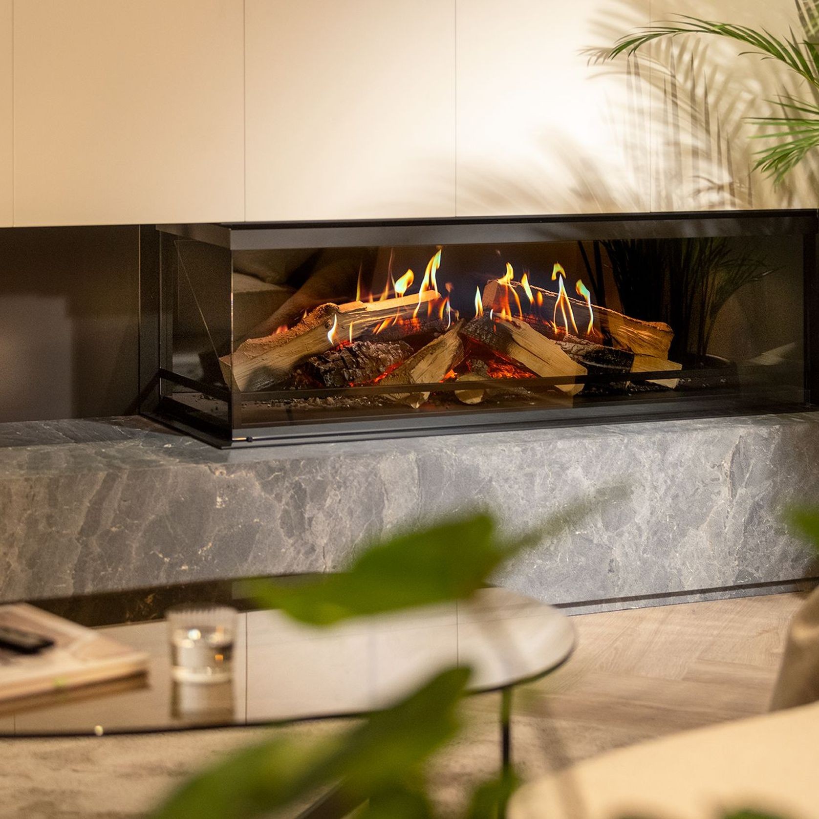 E-One 130 Corner Right - Electric Fireplace gallery detail image