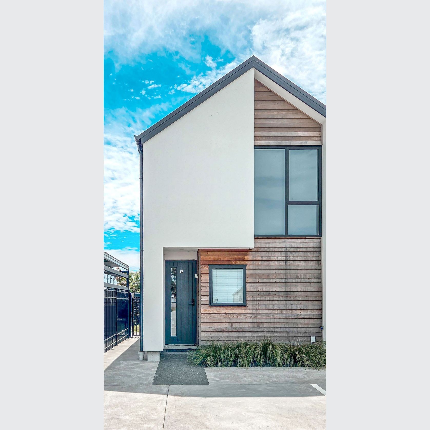 TGVVP10 Aluminium Modern Entrance Doors gallery detail image