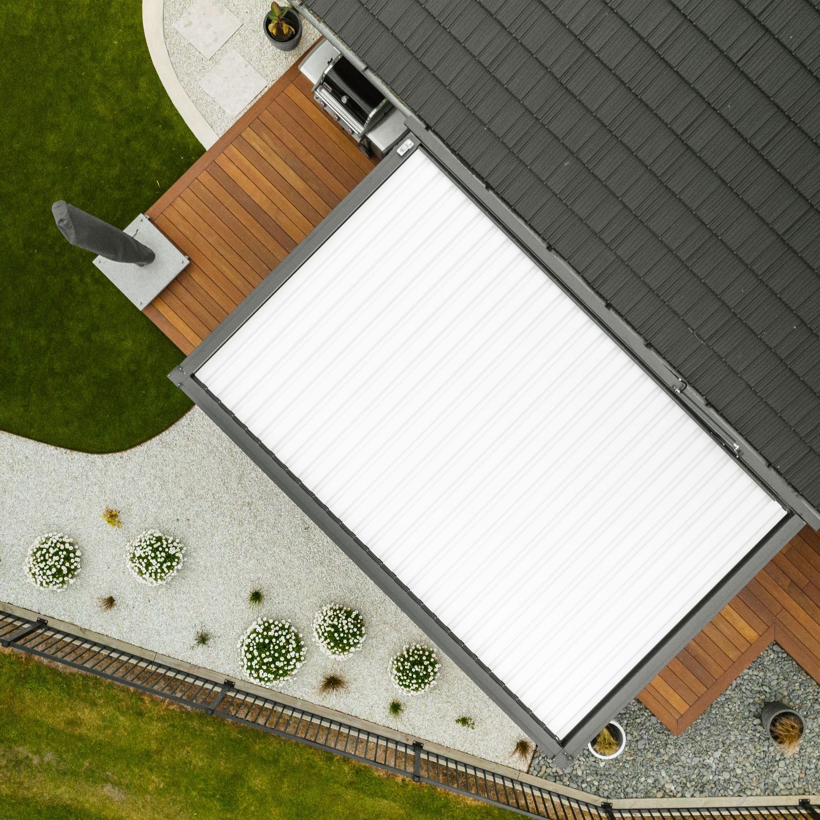 SunPivot® Louvre Roof gallery detail image