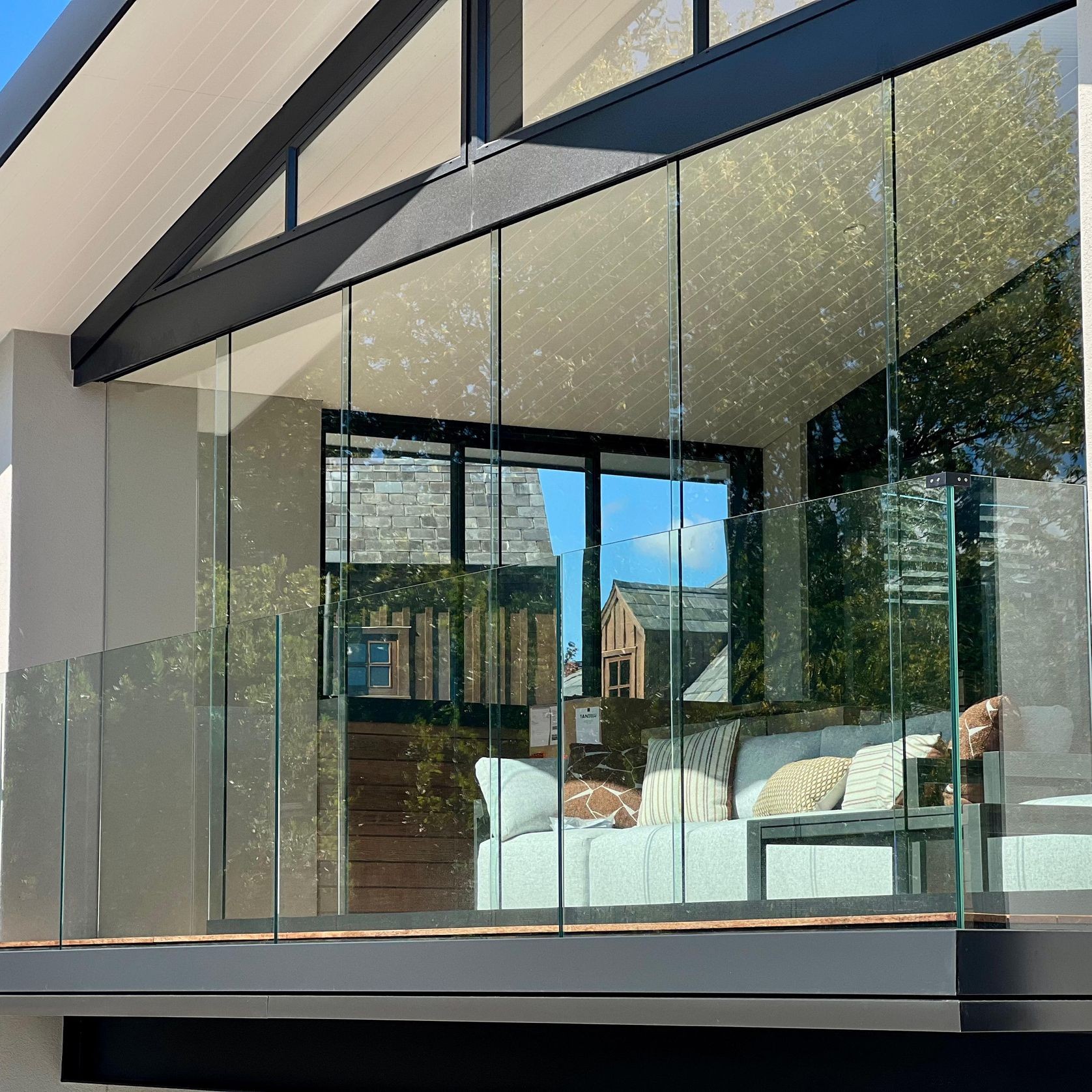 Panorama Frameless Glass Balustrade gallery detail image