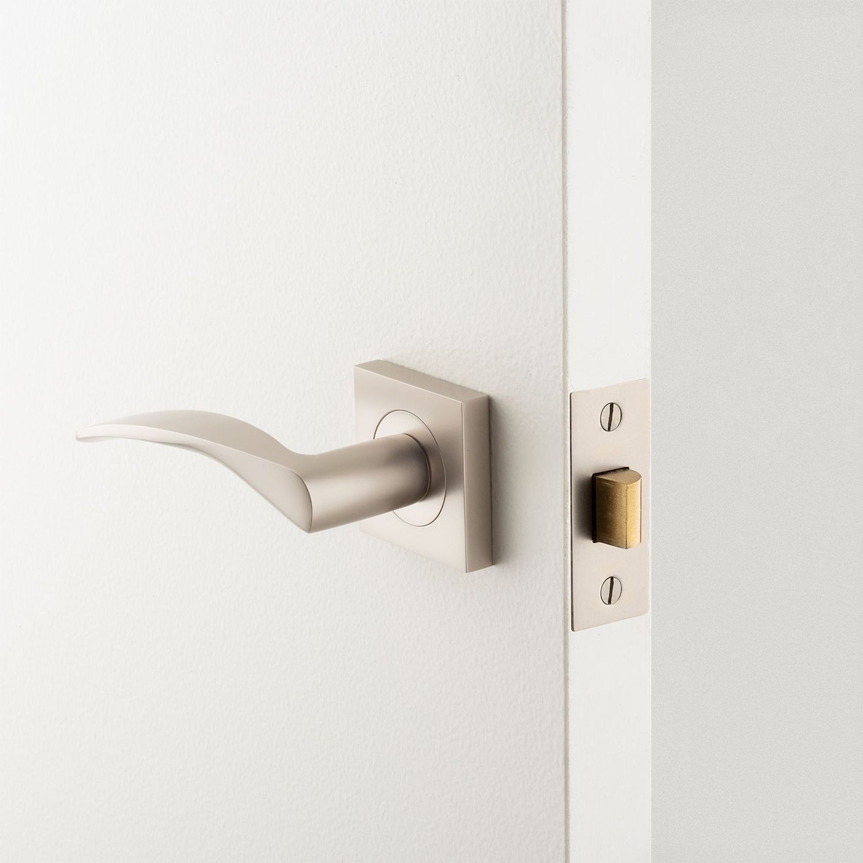 Iver Oxford Door Lever Handle on Square Rose gallery detail image
