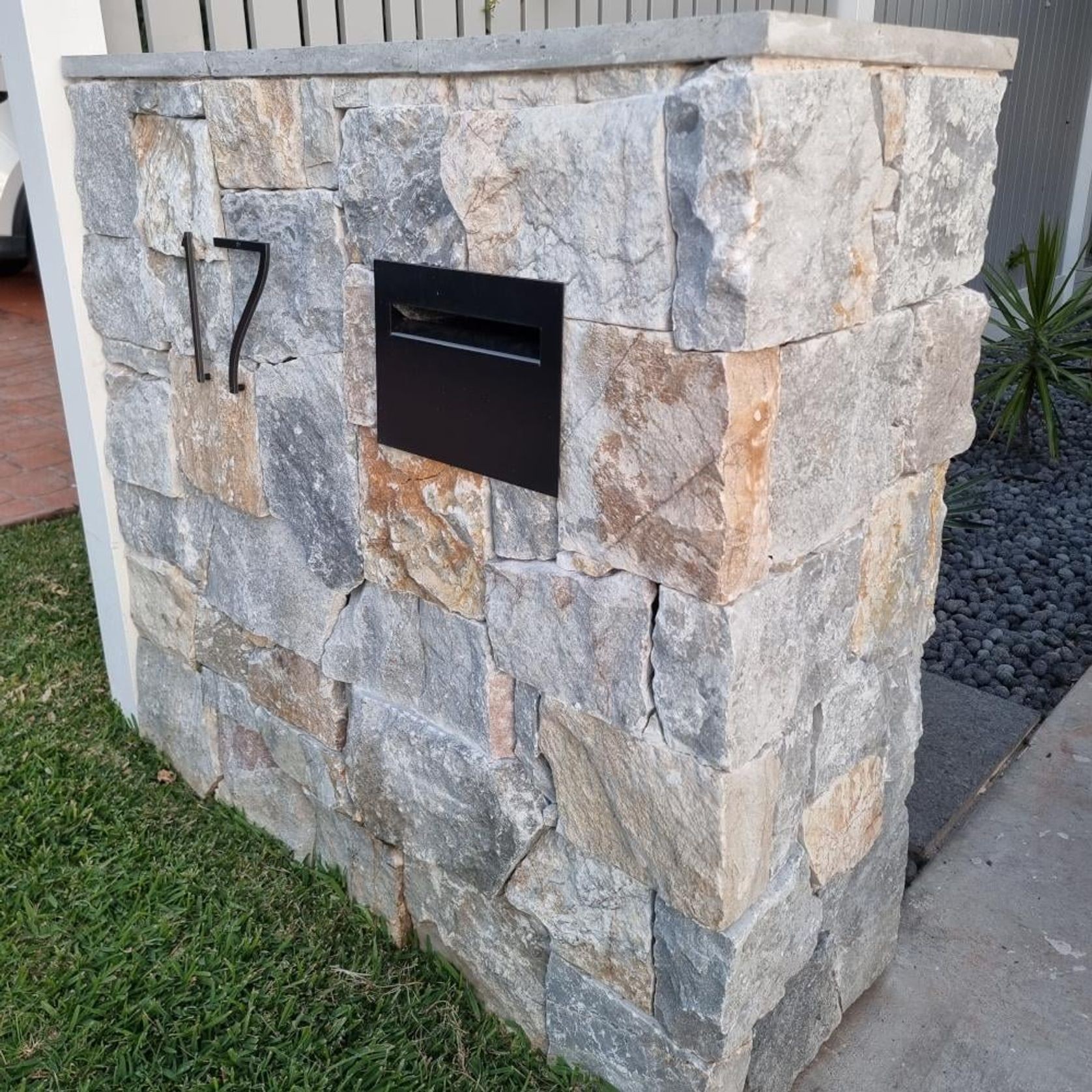 Provincial Random Ashlar Stone Cladding gallery detail image