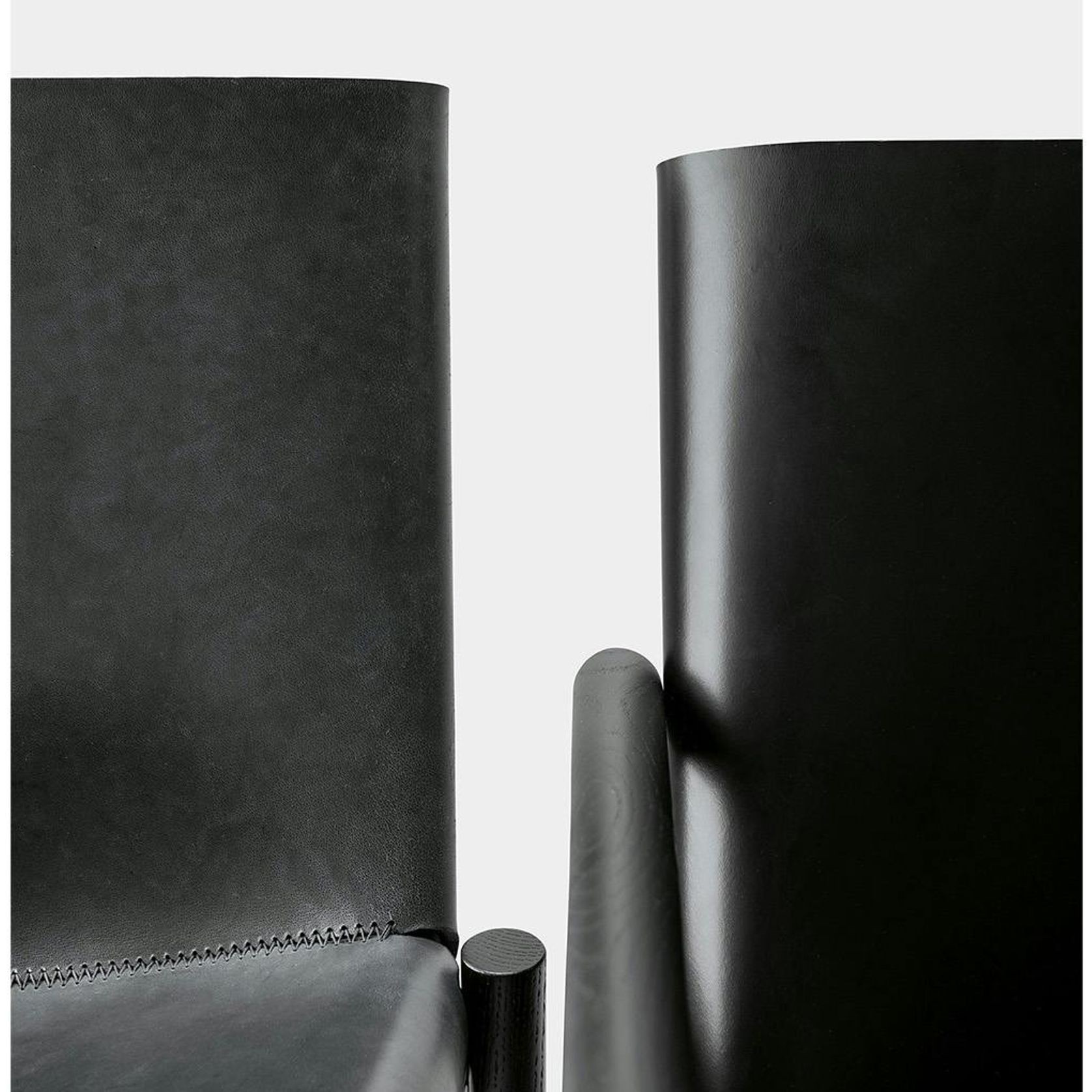 1085 Armchair gallery detail image